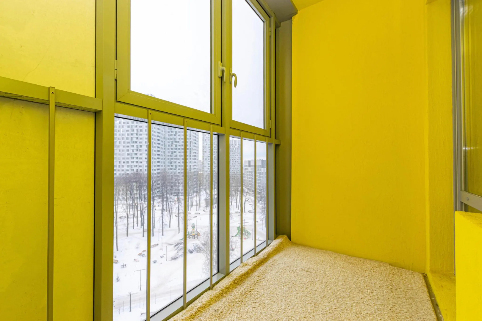 Cosmos (Космос) на улице Революции 48А