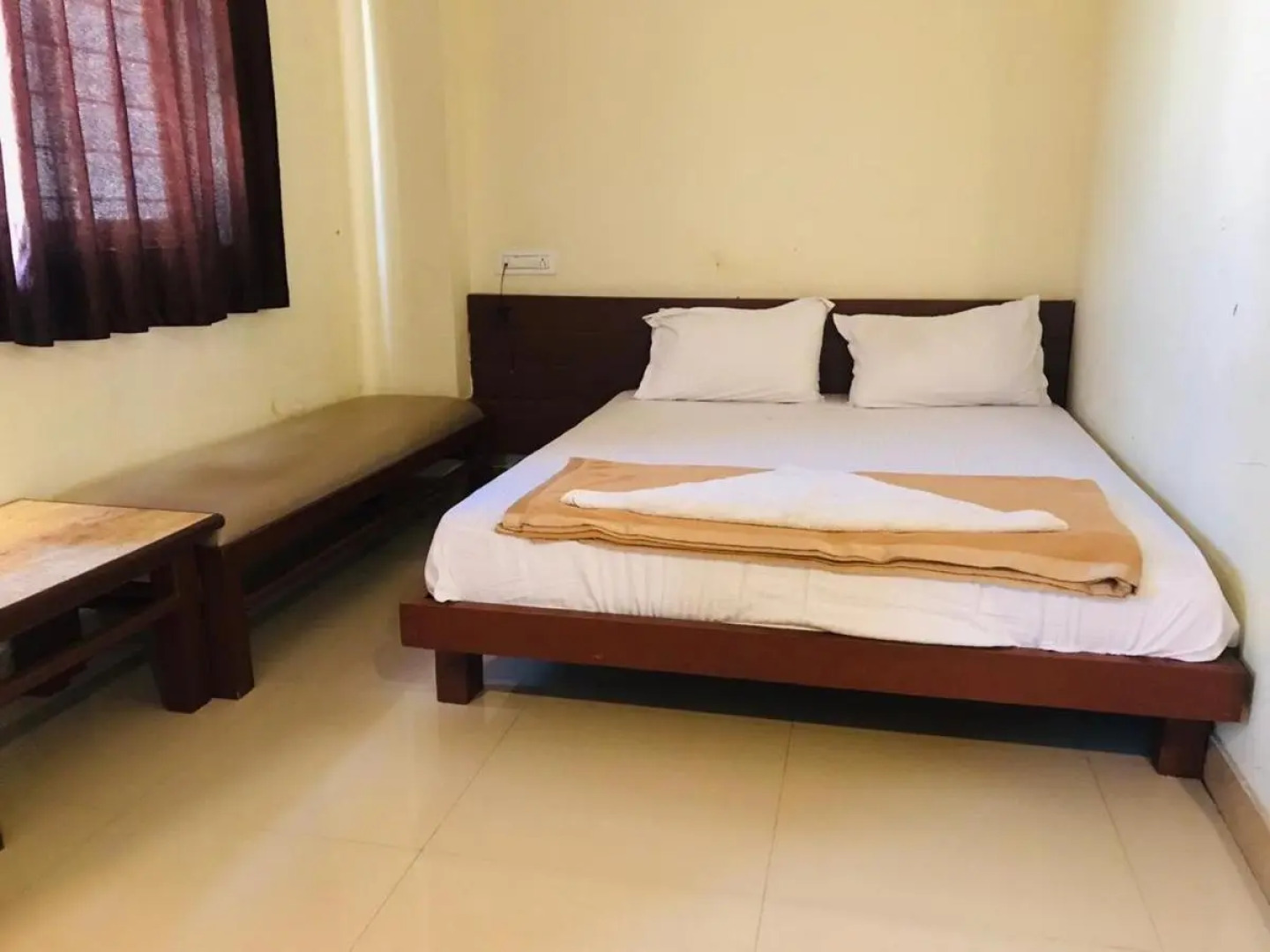 STAYMAKER Bright Palace Residency