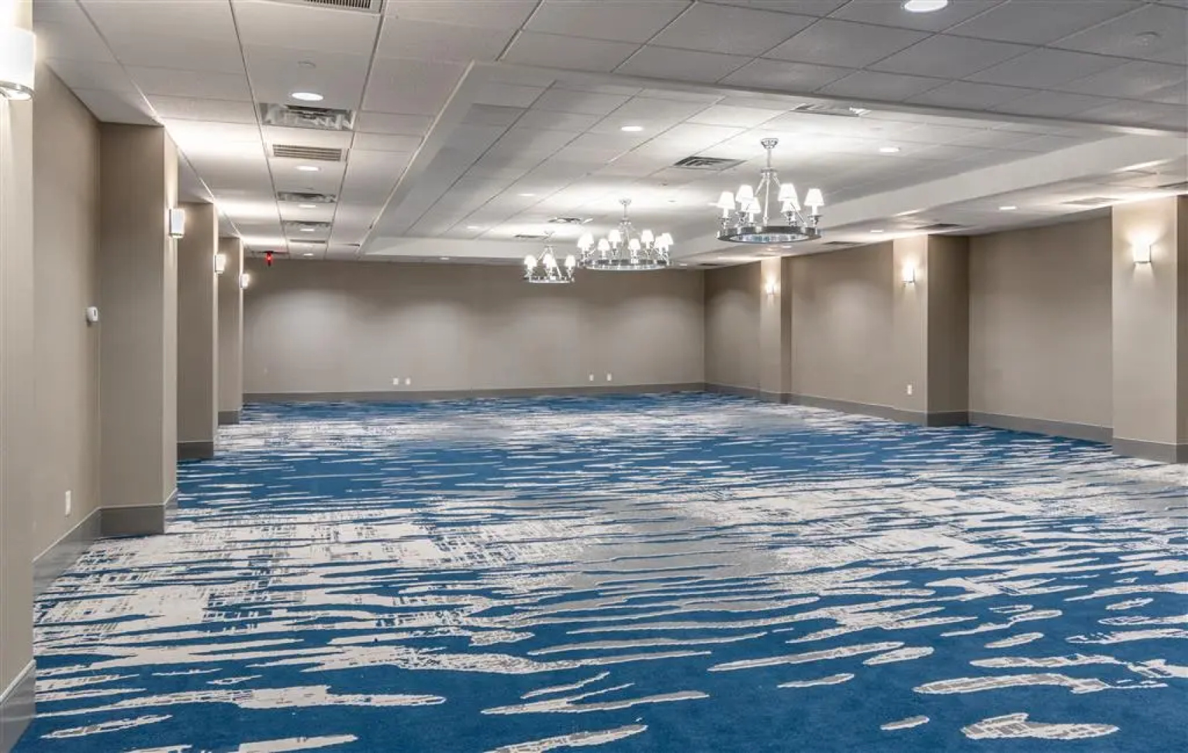 DoubleTree by Hilton New Bern Riverfront