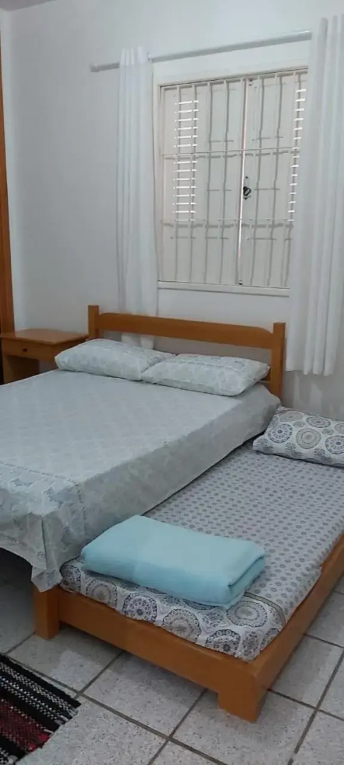 CASA COM PISCINA no CENTRO