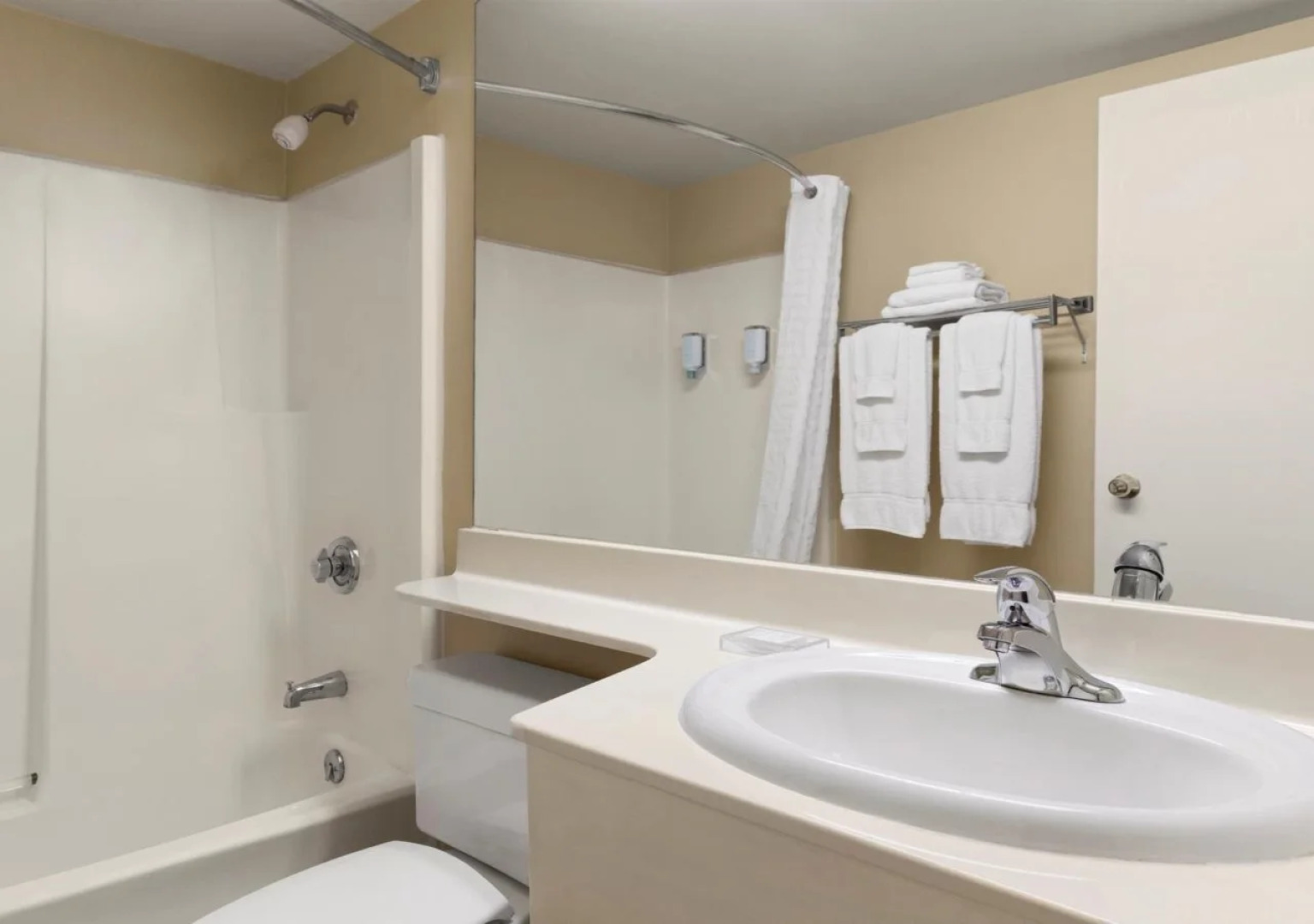 Travelodge Suites by Wyndham New Glasgow