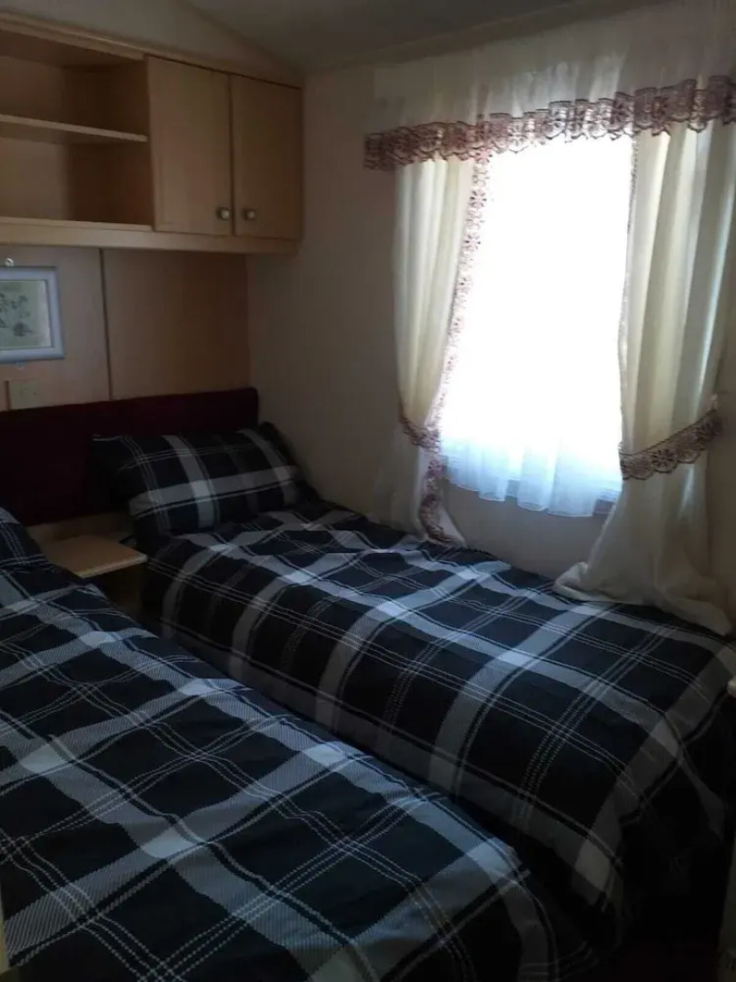 Captivating 2-bed 6 Berth Caravan in Ingoldmells