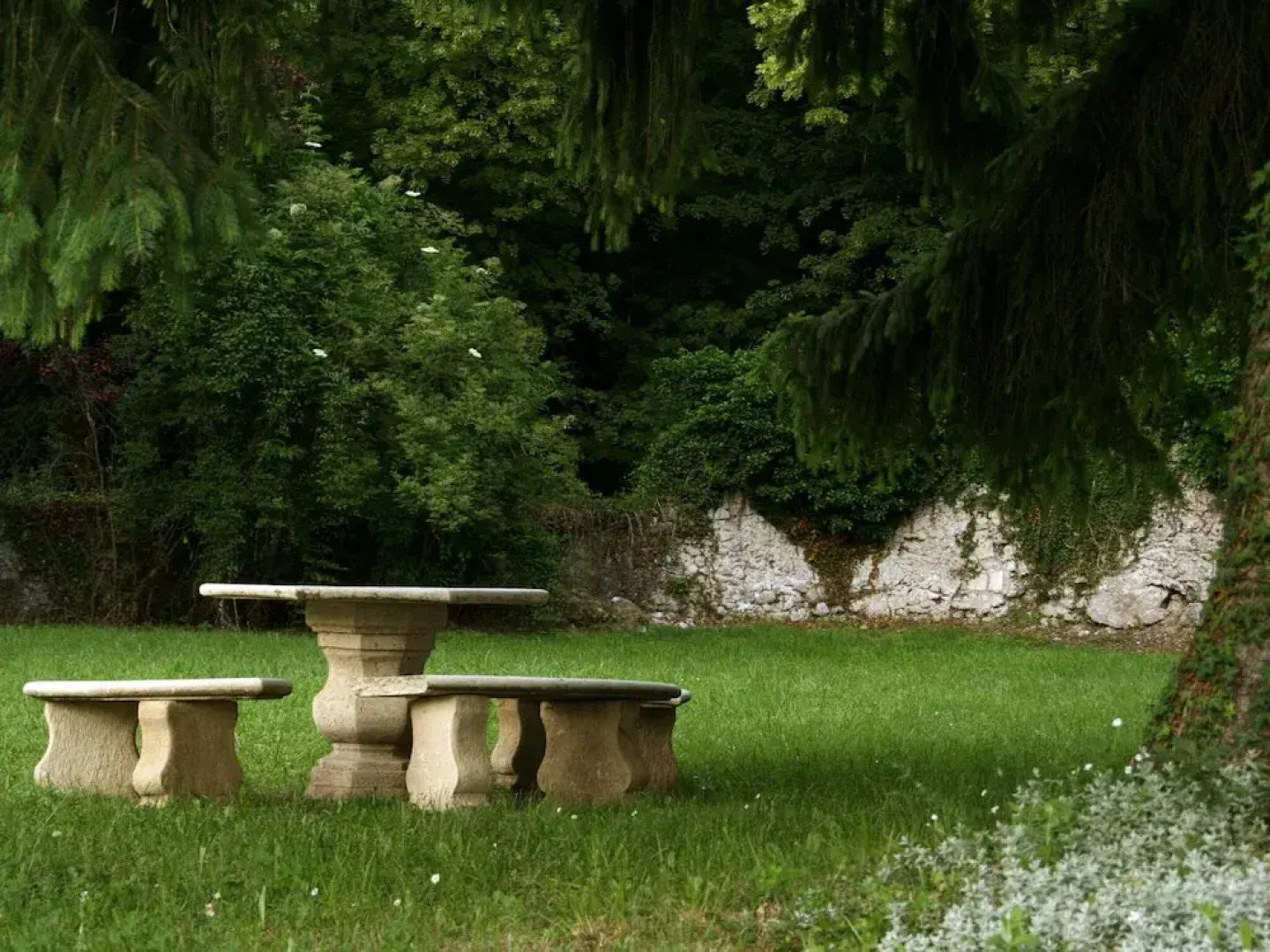 Renovated Castle Apartment With Swimming Pool