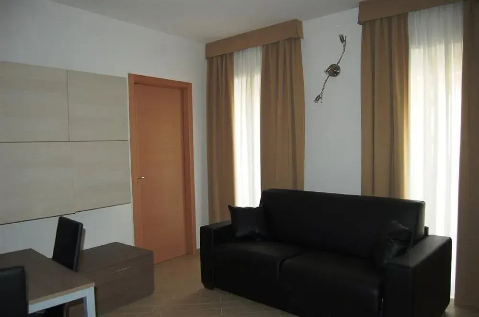 Suite Home Hotel Gavirate