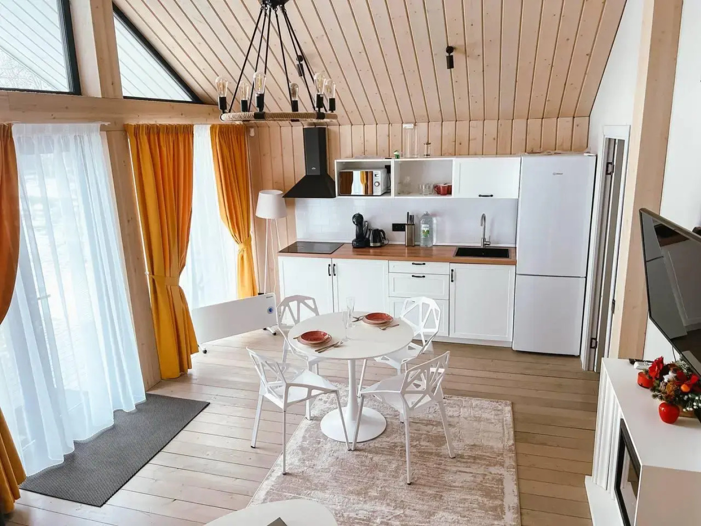 BarnHouse Village (БарнХаус Виллэдж)