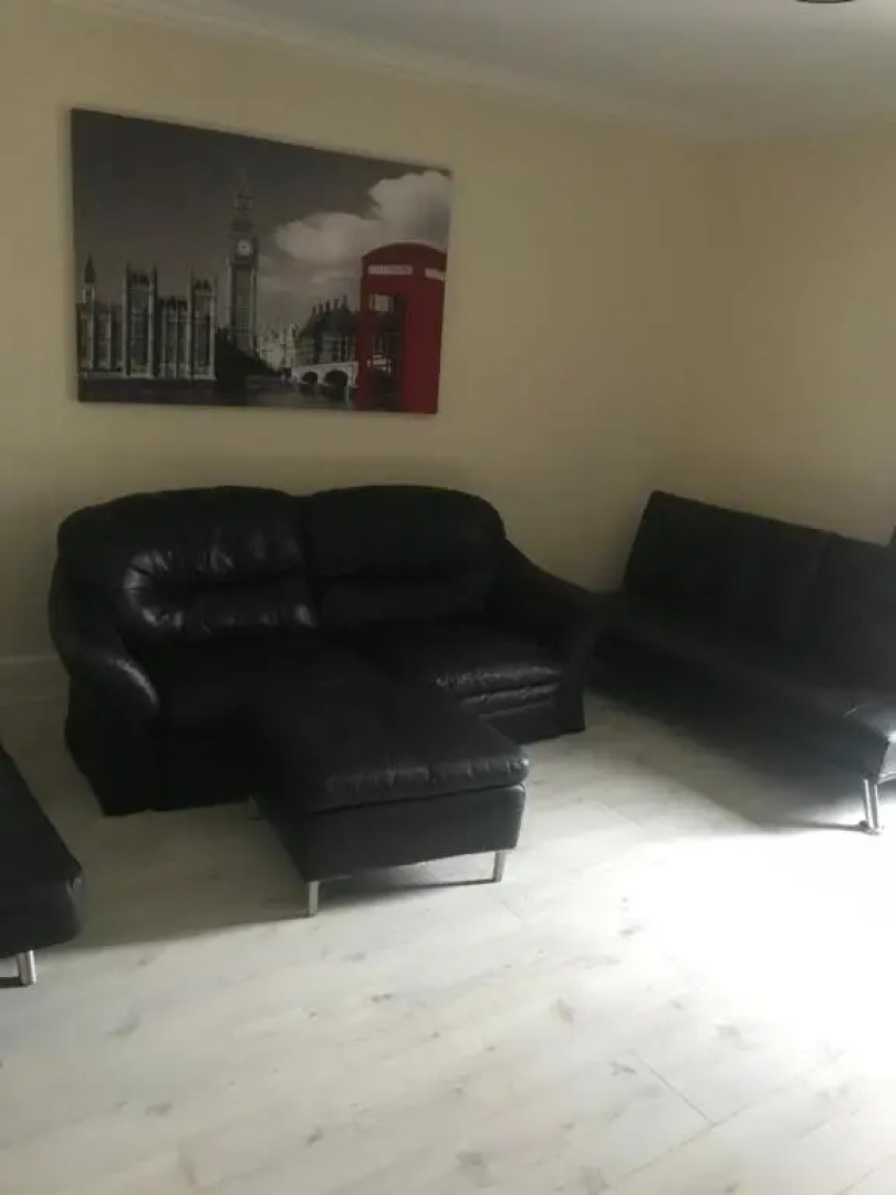 Sandy Pad's Apartments