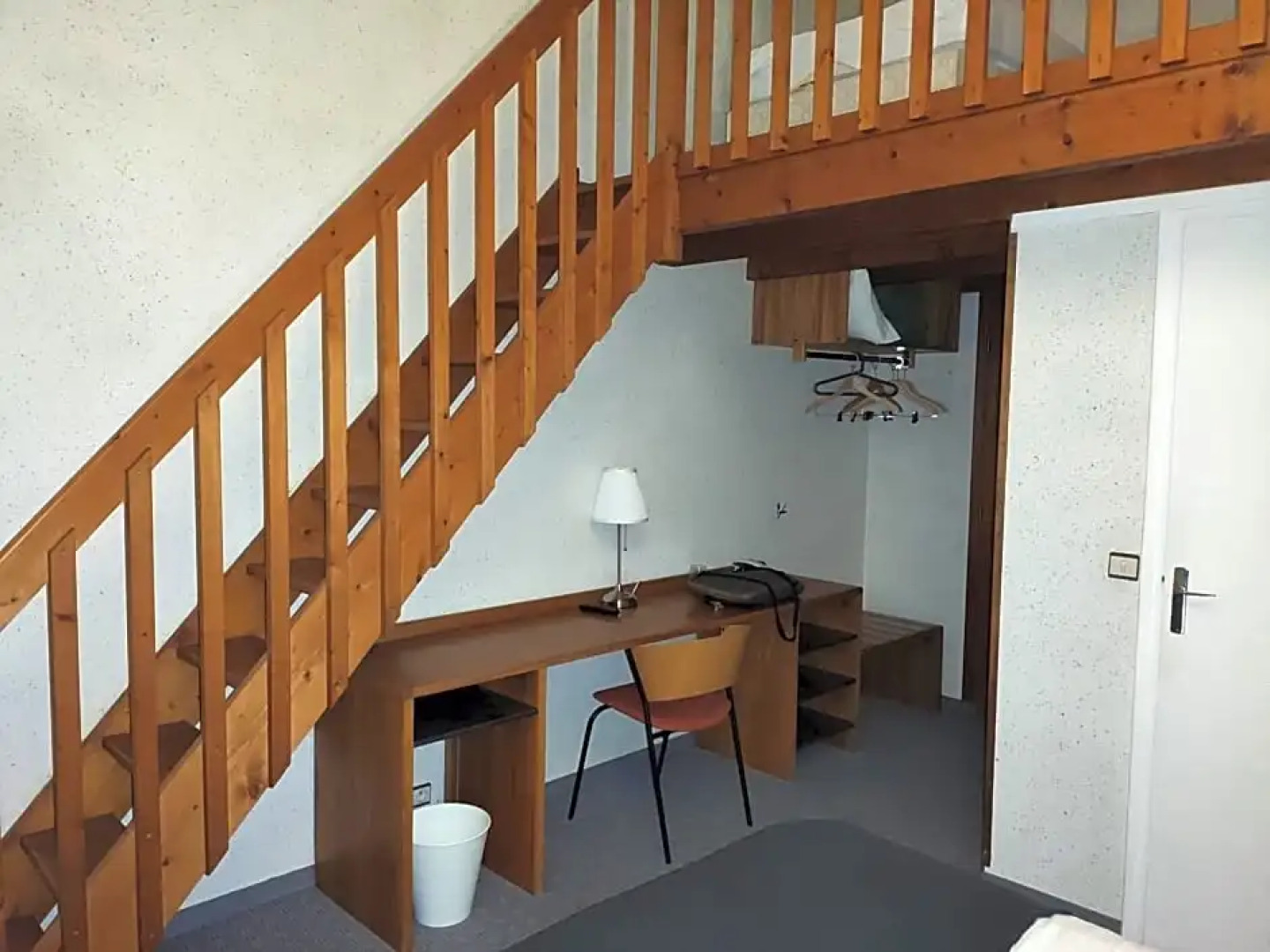 LOGIS Les Dineux Village