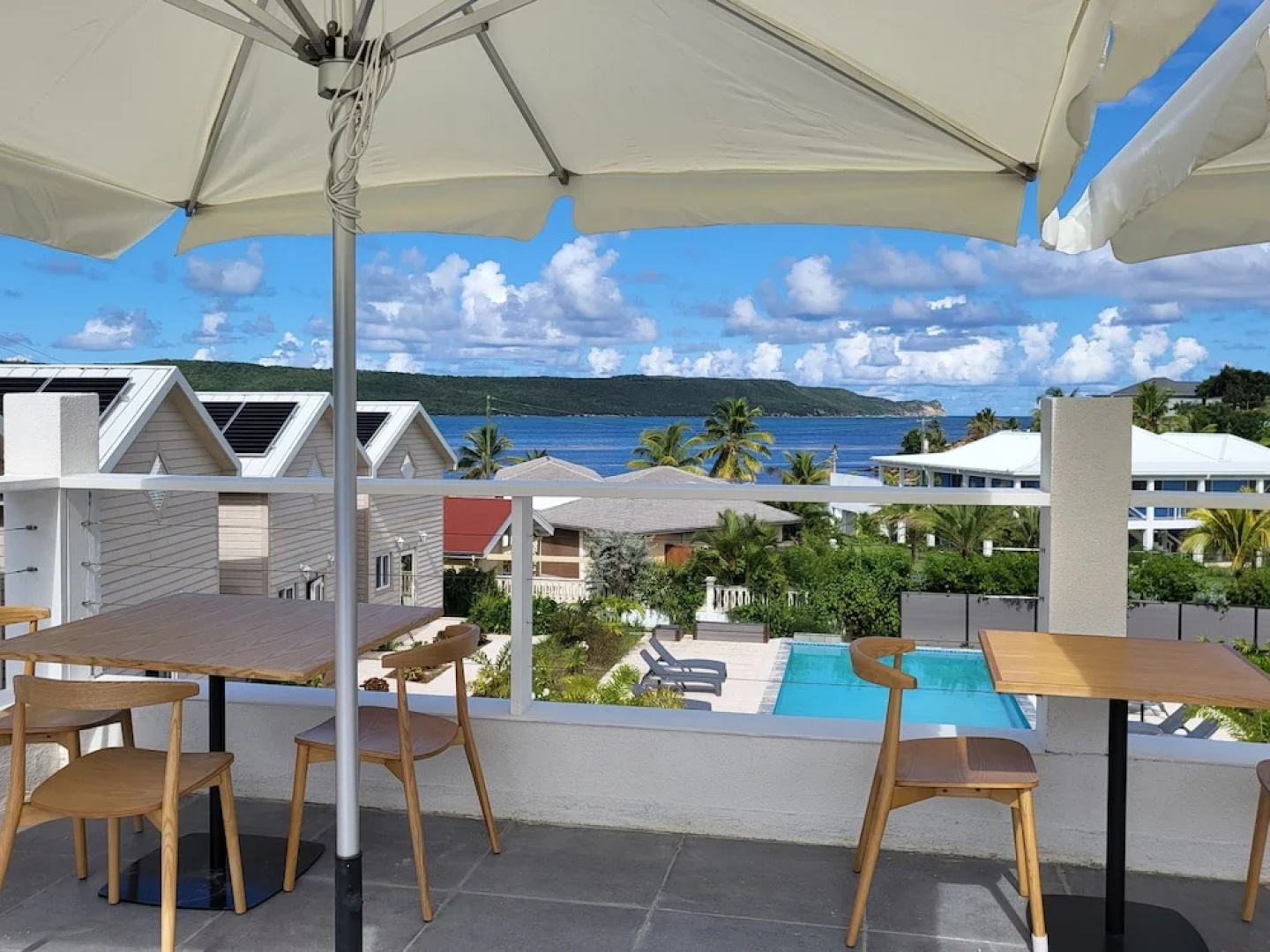 Crawlbay Suites