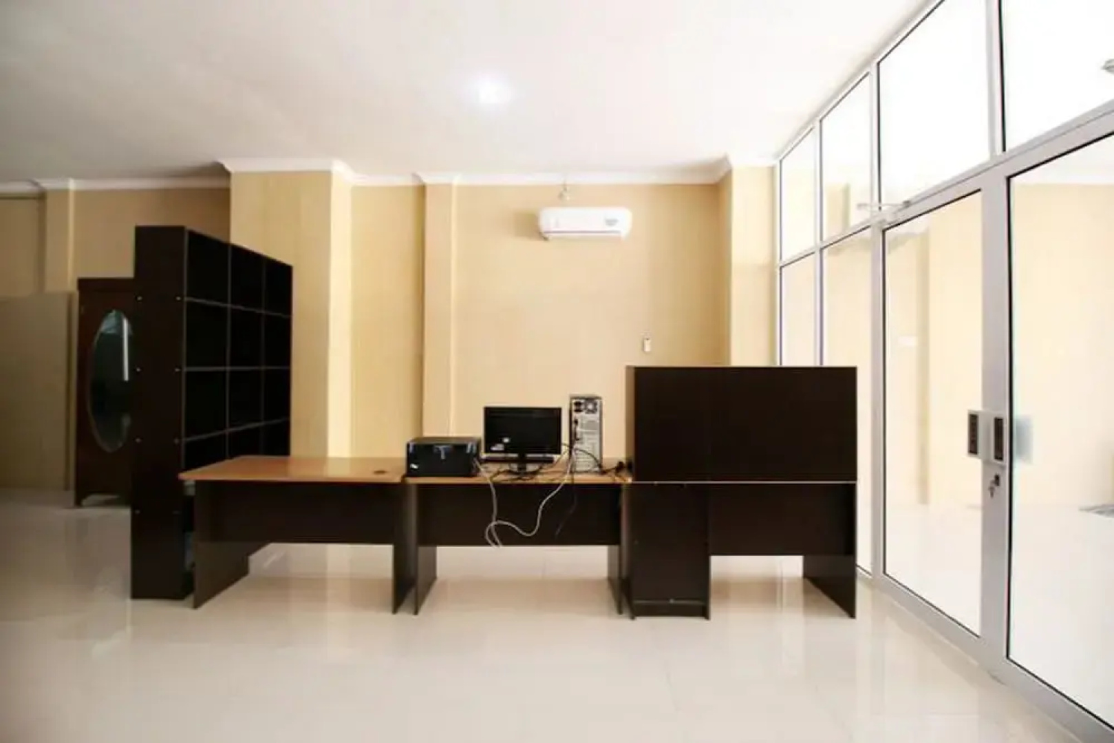 Airy Eco Solo Baru Diponegoro A8