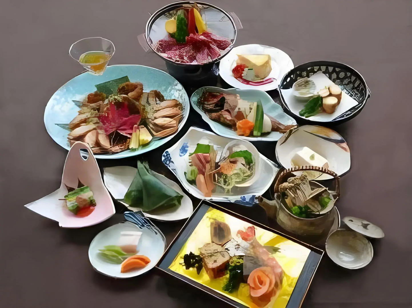 Yuyado Kuttari Onsen Lake Inn