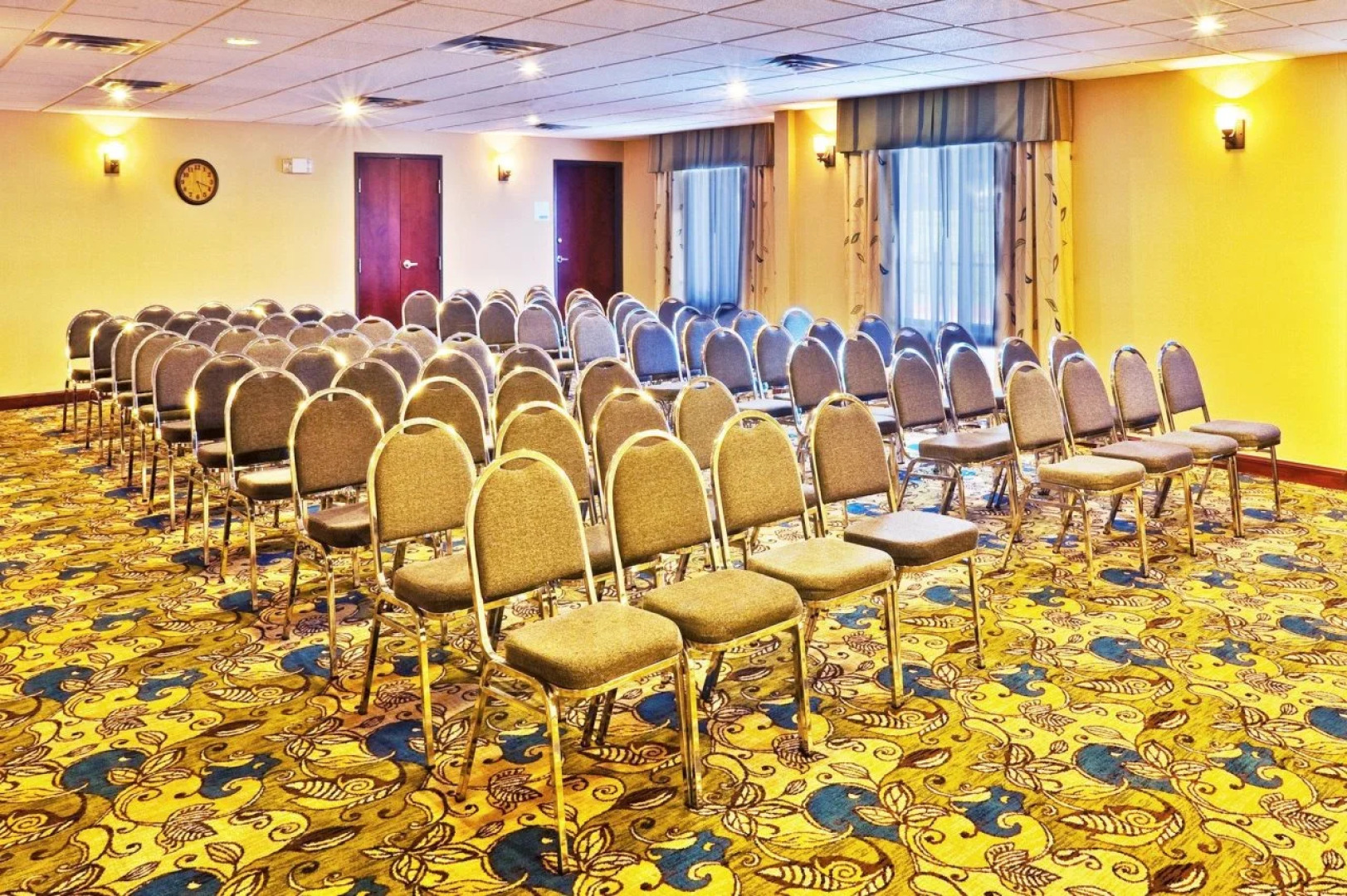 Holiday Inn Express & Suites Ponca City by IHG