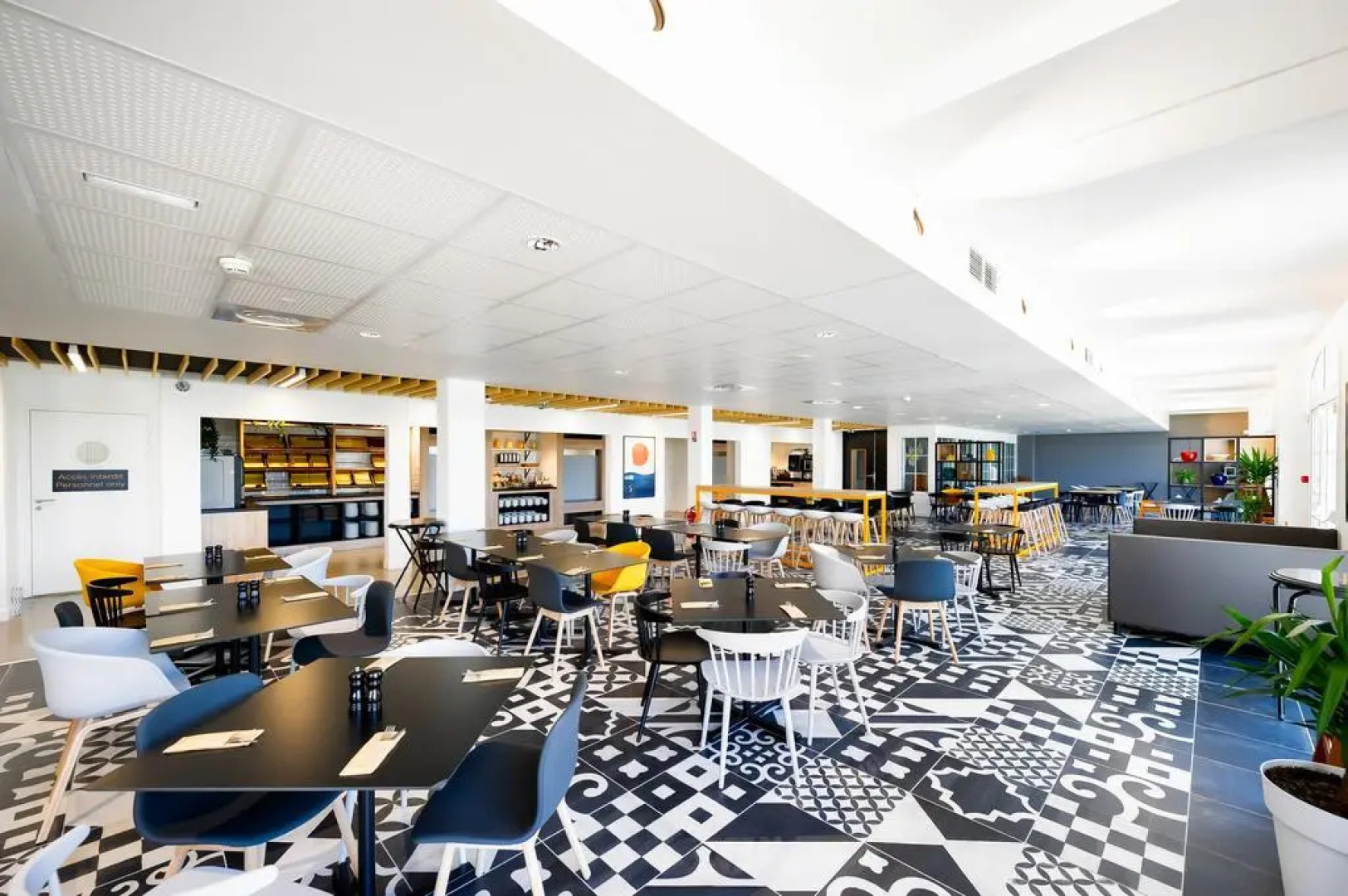 Staycity Aparthotels, Near Disneyland® Paris