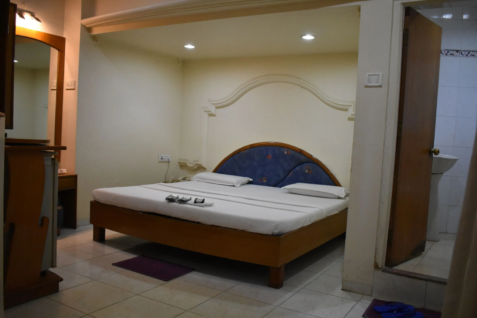 Hotel Shripad Continental