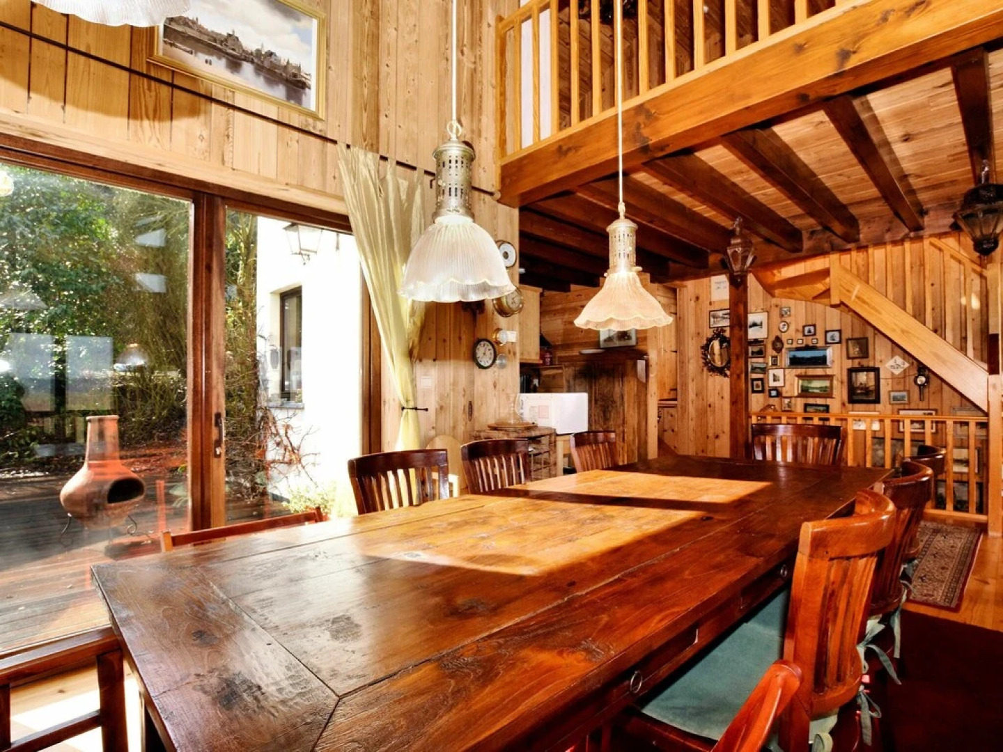 Cozy Holiday Home in Dion with Sauna and Jacuzzi