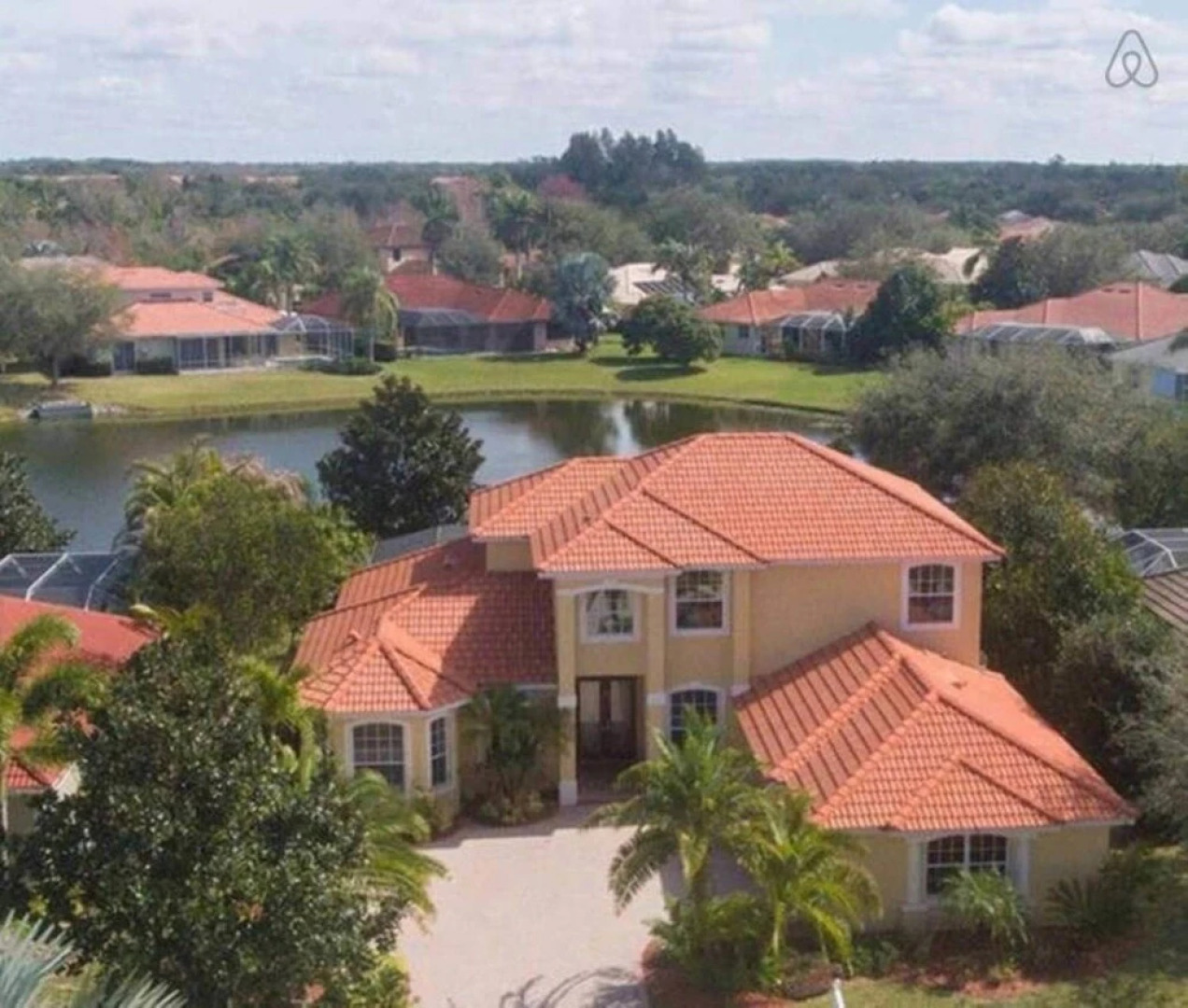 Dream Waterview Mansion - Sleeps 24