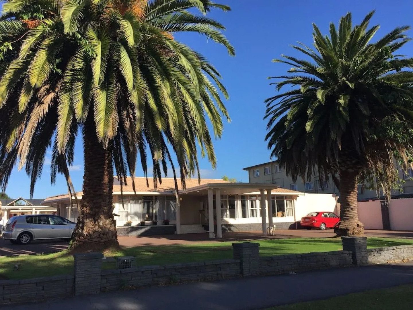 Boulevard Motel & Restaurant