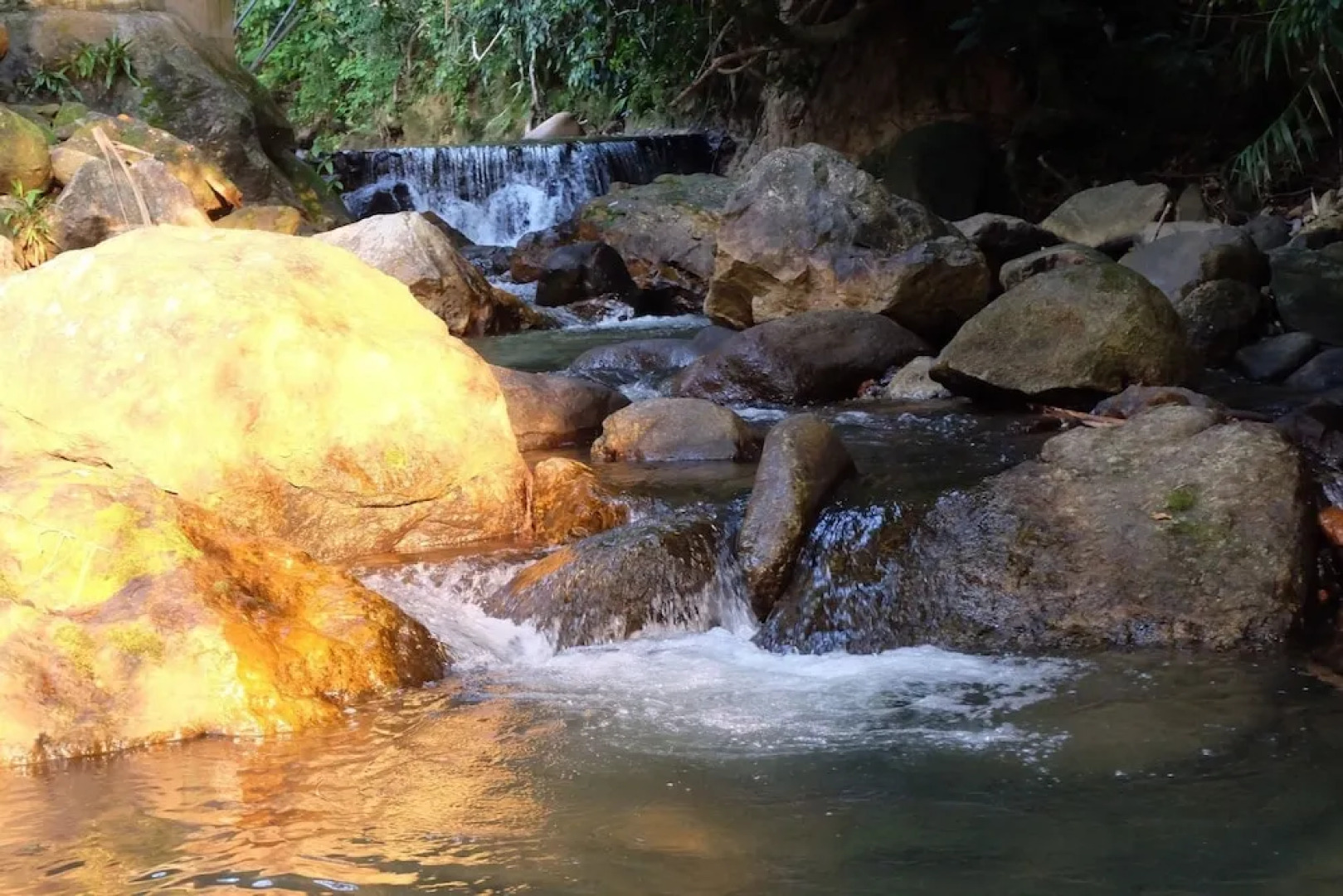 Phupha Varee Boutique Resort