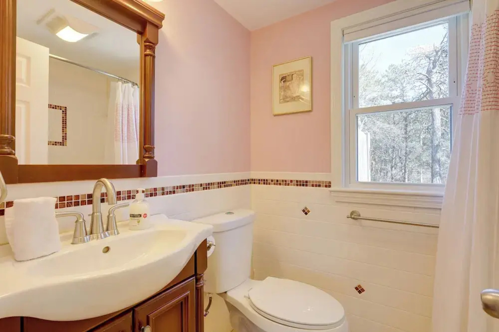 Swan River Views, BBQ Ready: West Dennis Home