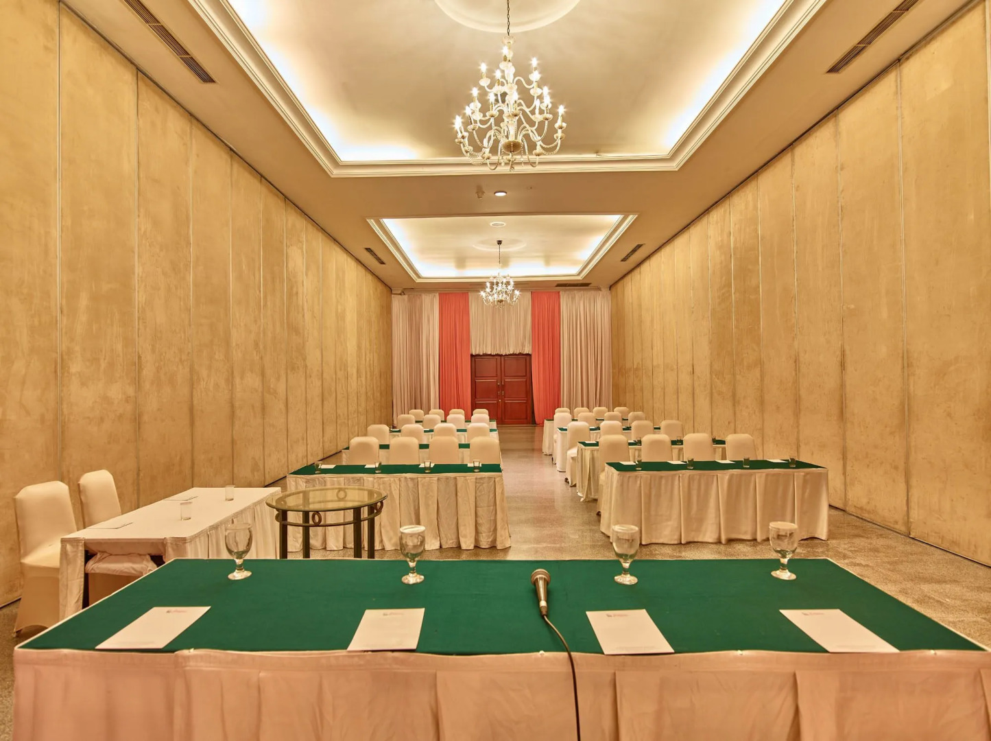 Istana Nelayan Hotel & Convention Powered by Archipelago