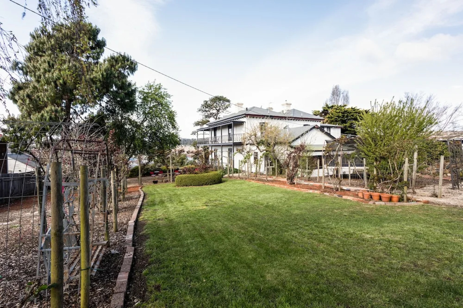 Отель The Dragonfly Inn