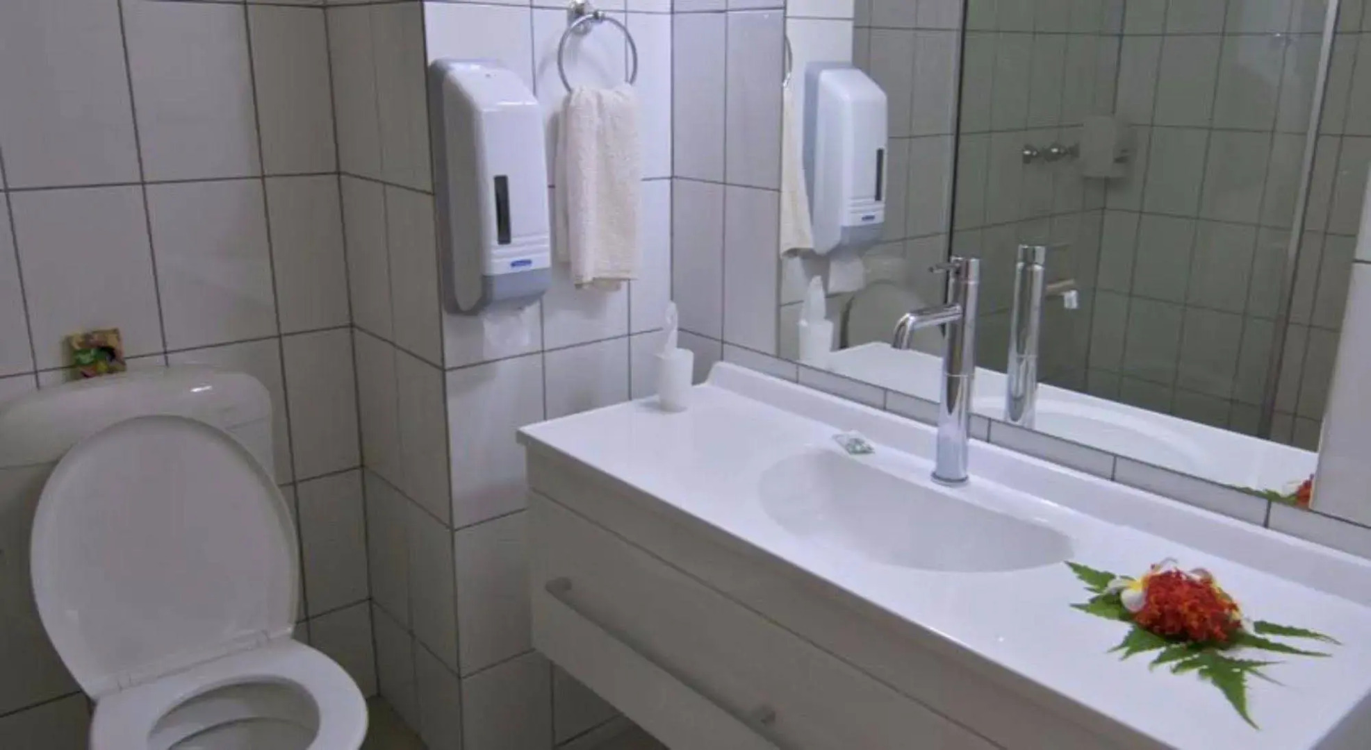 Savusavu Hot Springs Hotel