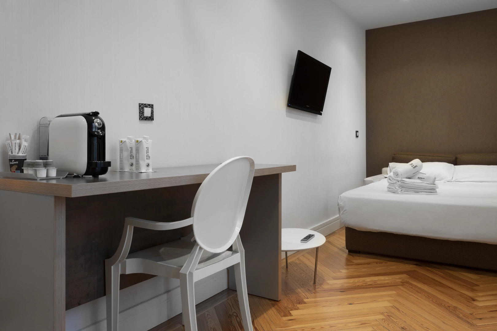 Petit Palace Lealtad Plaza