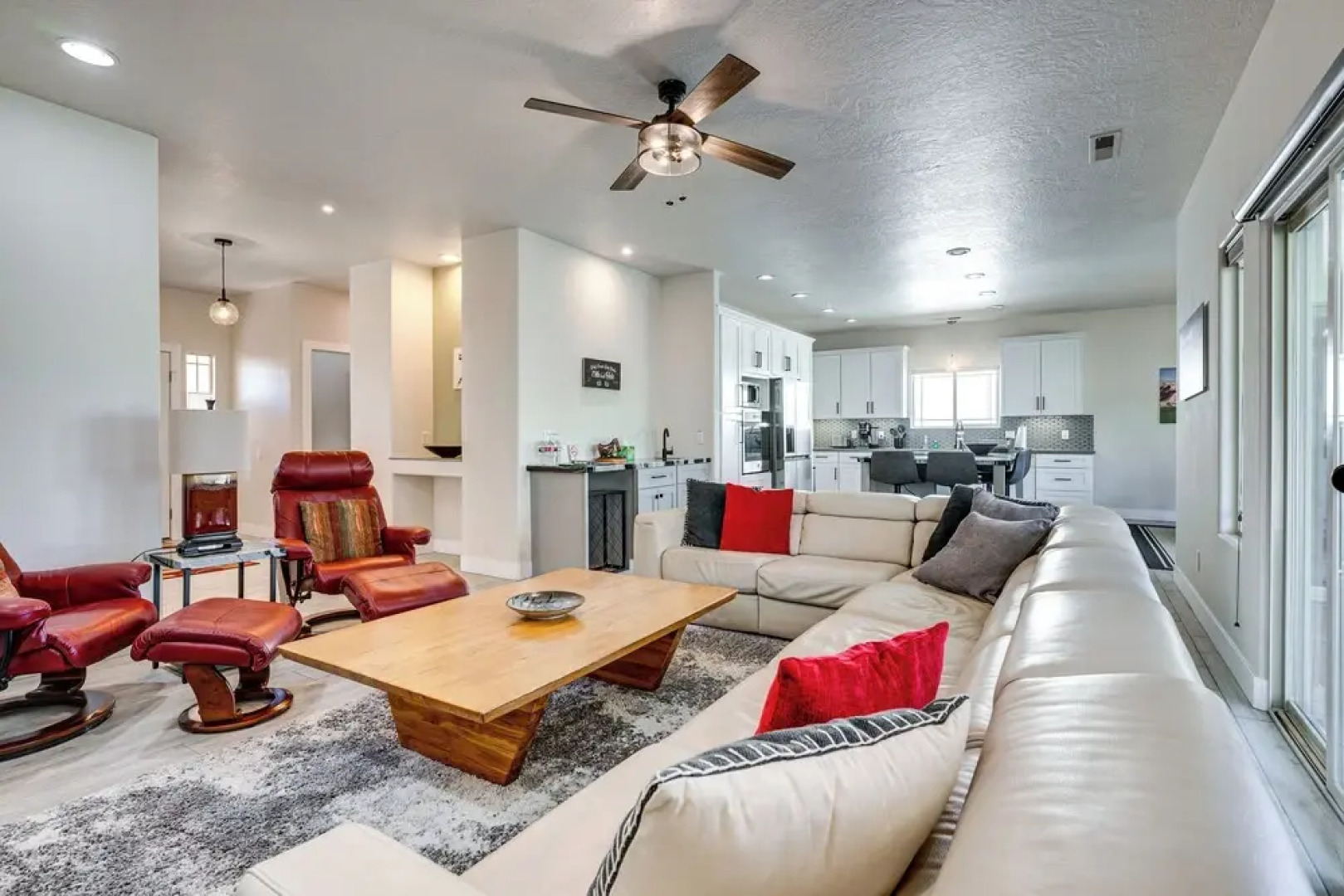 Spacious Mesquite Getaway - 1/2 Mi to Golf Course