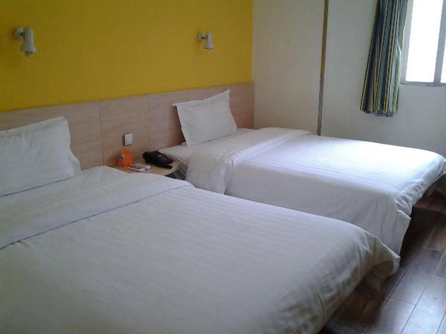 7Days Inn Changsha Yuelushan Rongwan Town Subway Station