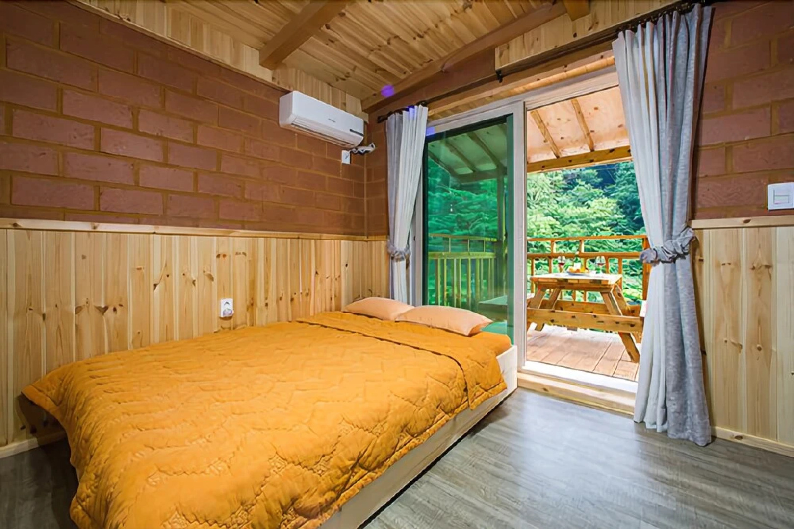 Jeongseon Firefly Light Clay Pension