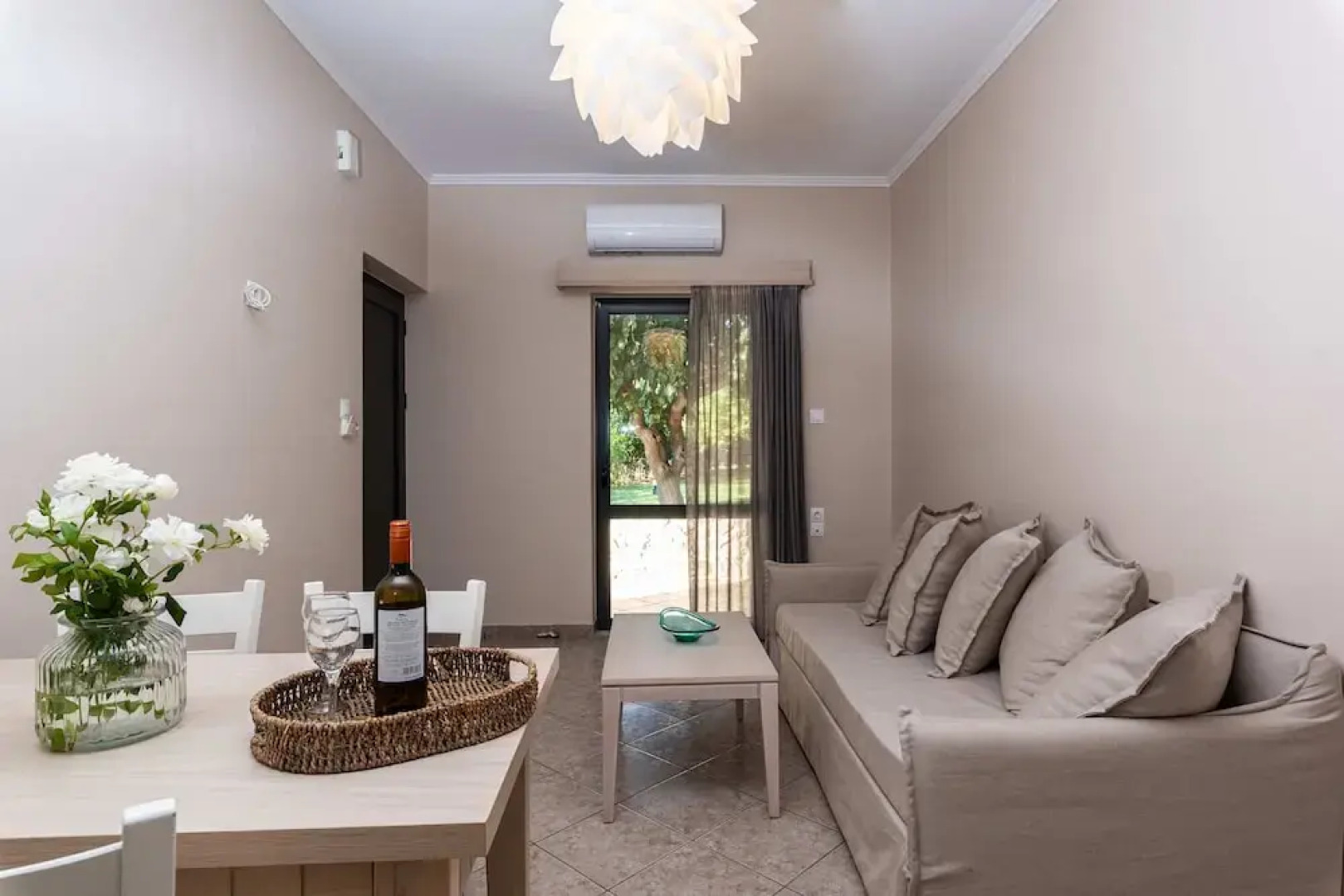 Mear Family Escape - Summer Cretan Getaway