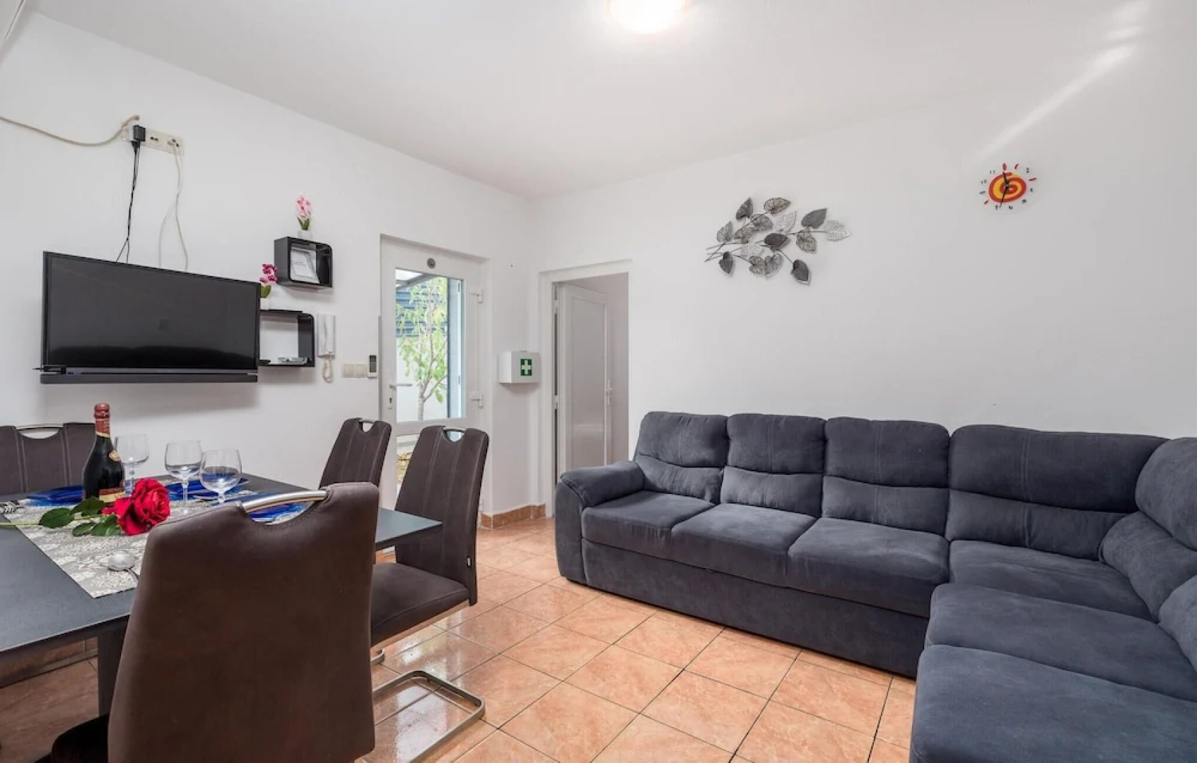 Beautiful Home in Vrh With Wifi and 1 Bedrooms