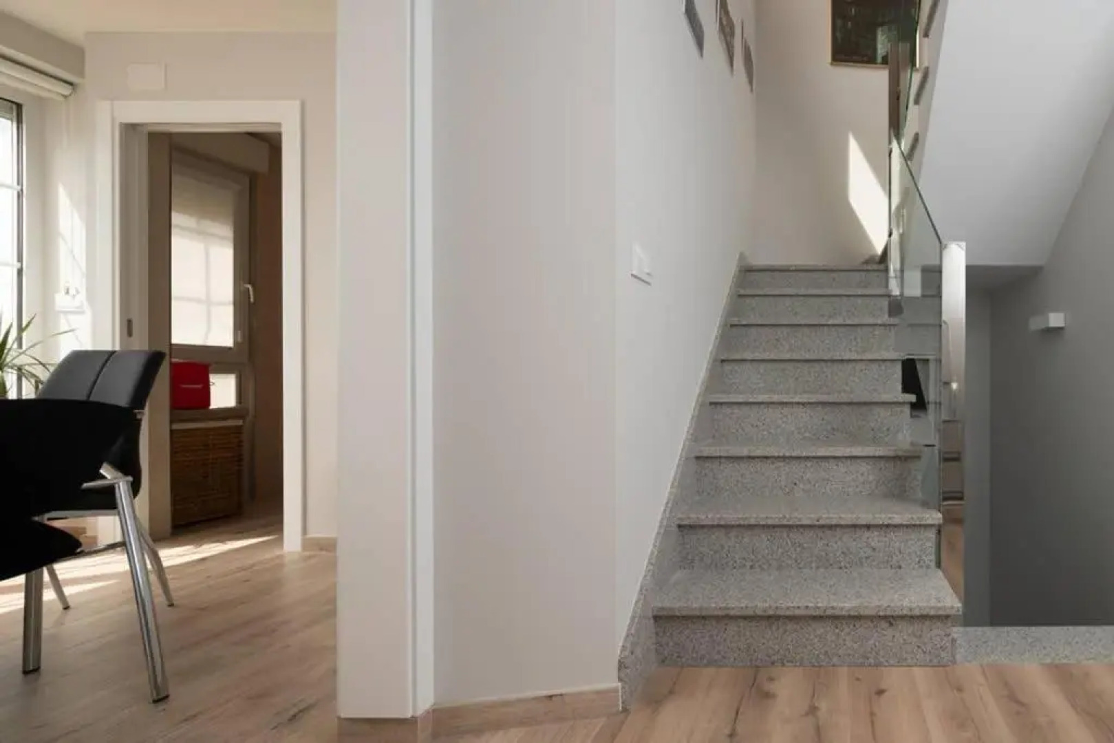 casa en corme encima del mar