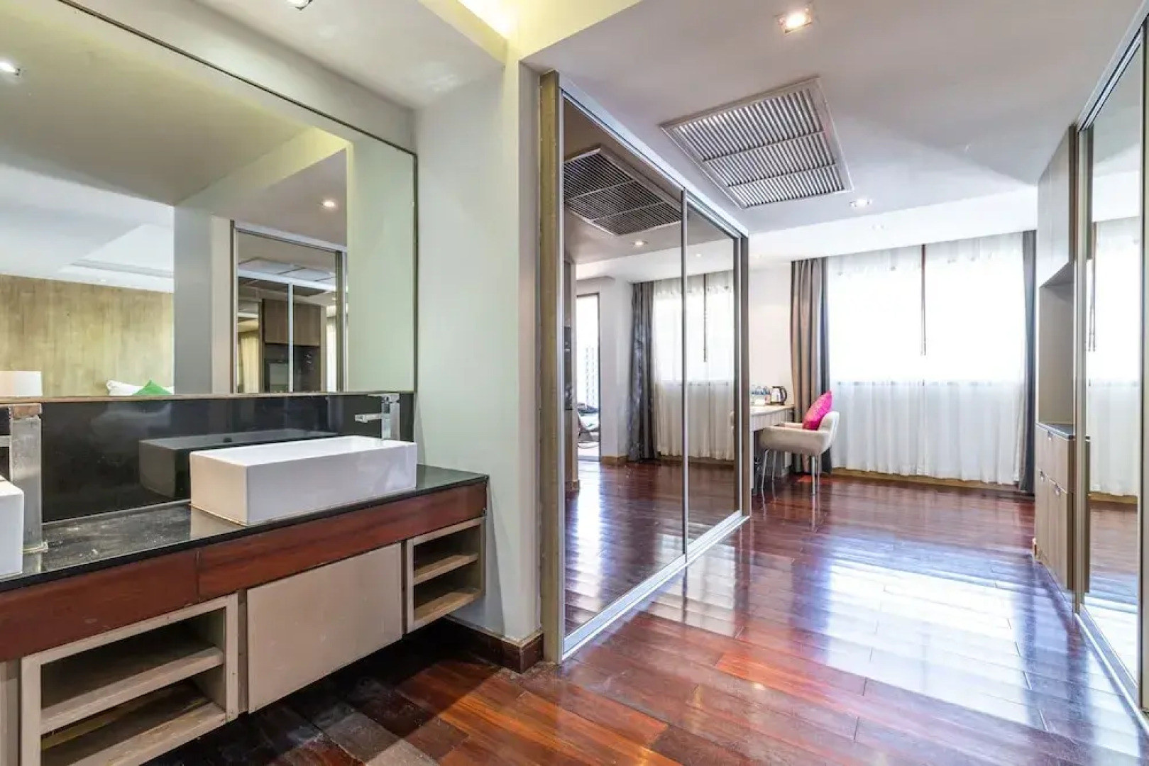 Phuket Moonlit Bay Seaview Resort&Spa