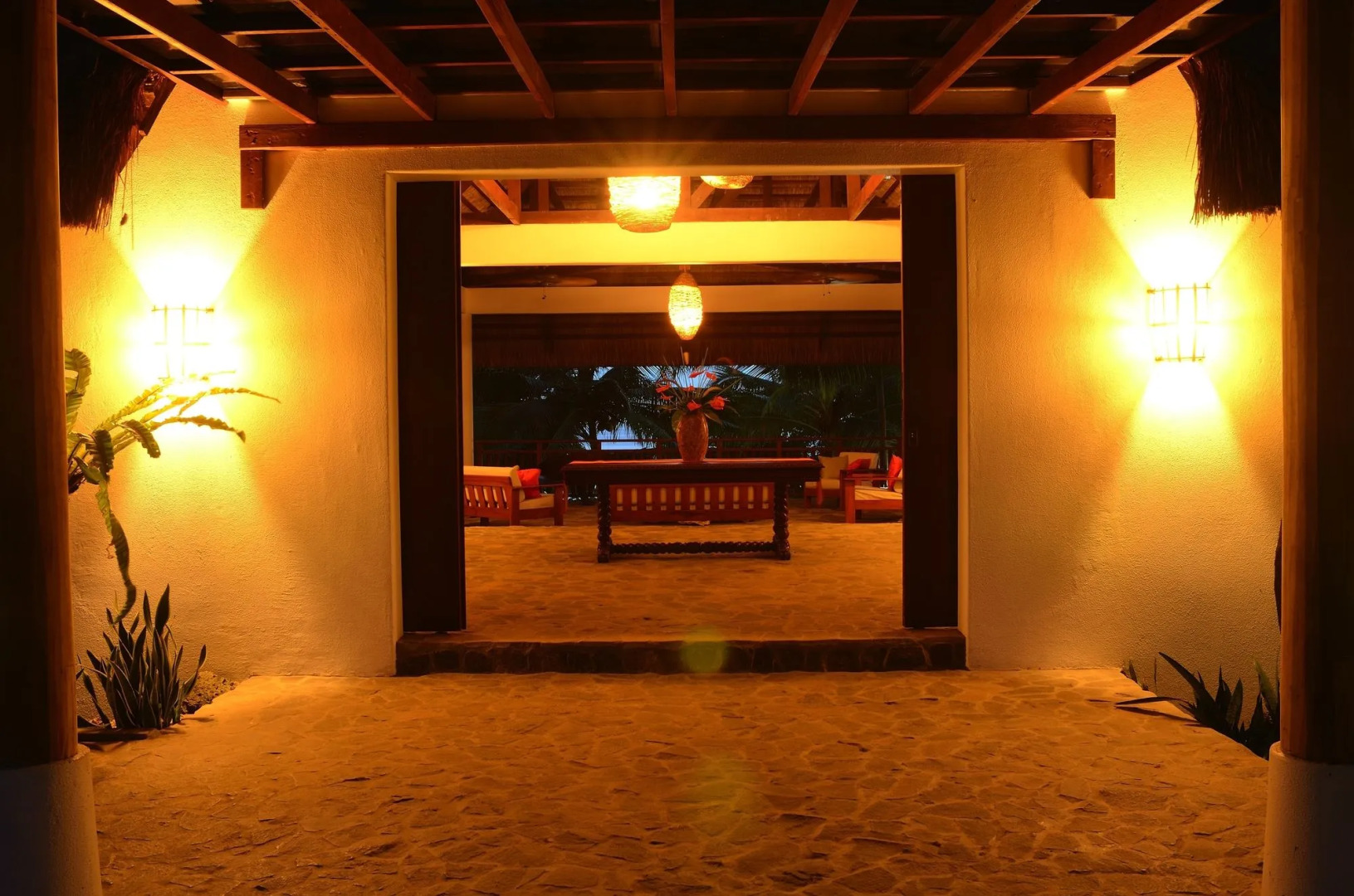 Amun Ini Beach Resort & Spa