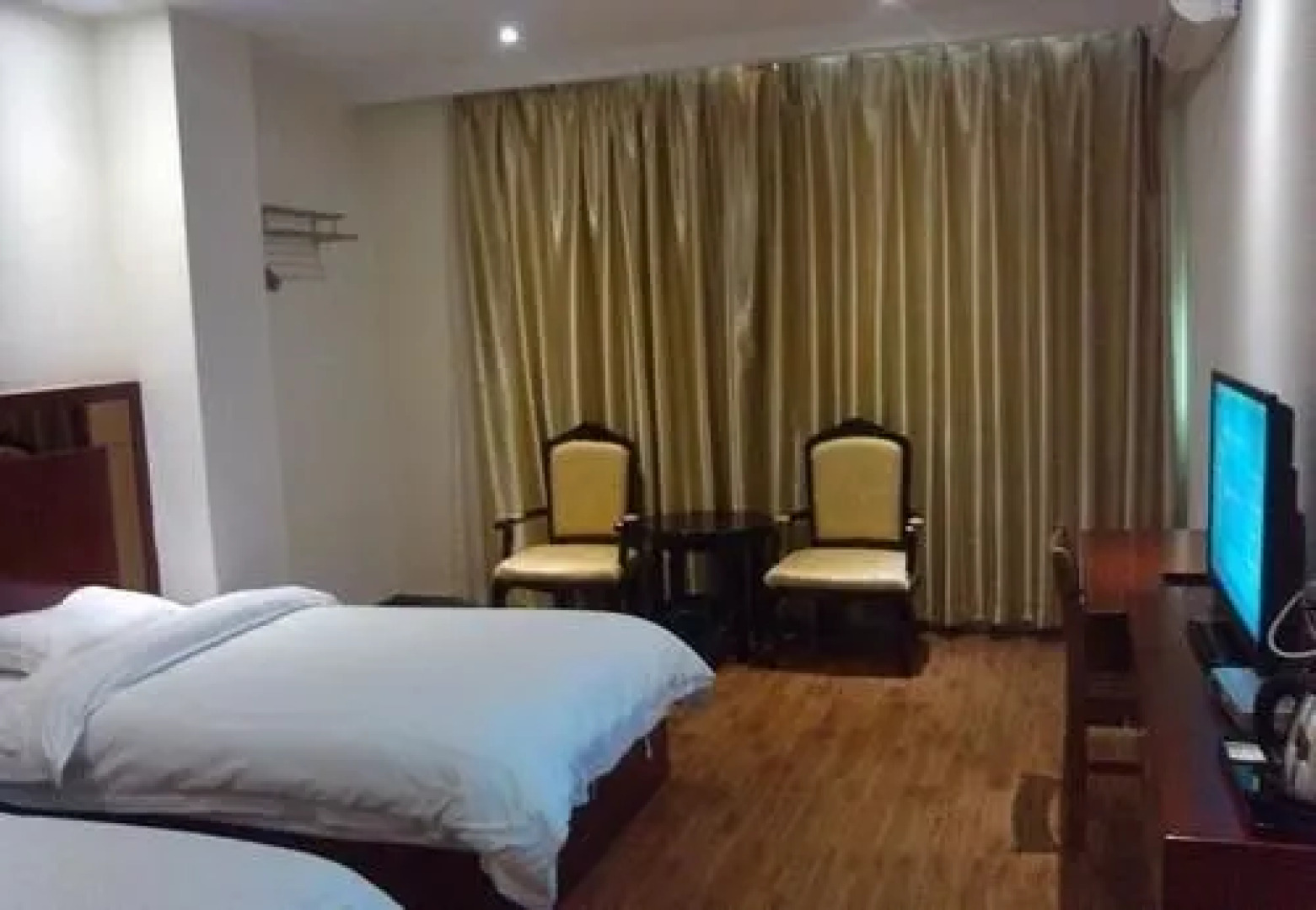 Zhanjiang Joyful Hotel