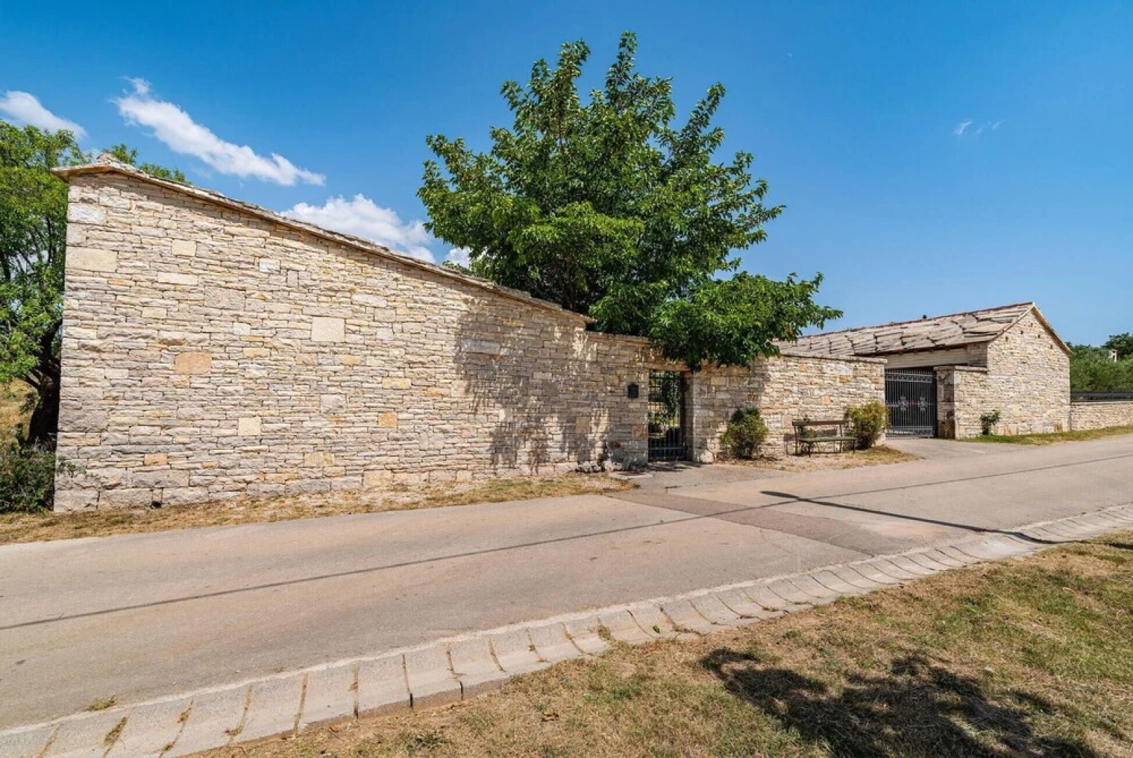 Nice Home in Lisicic With Wifi and 3 Bedrooms