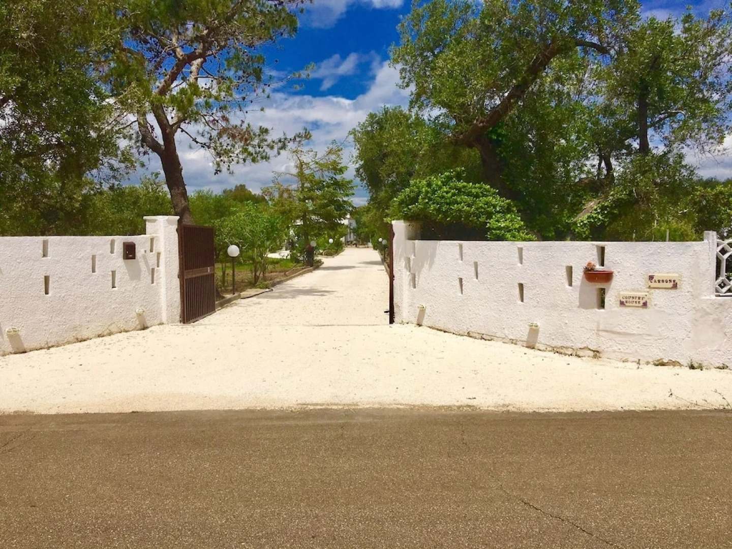 Carbone Country House