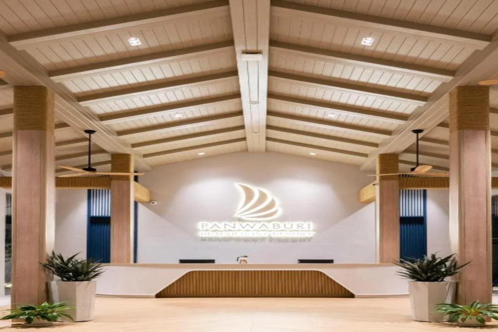 Panwaburi Beachfront Resort