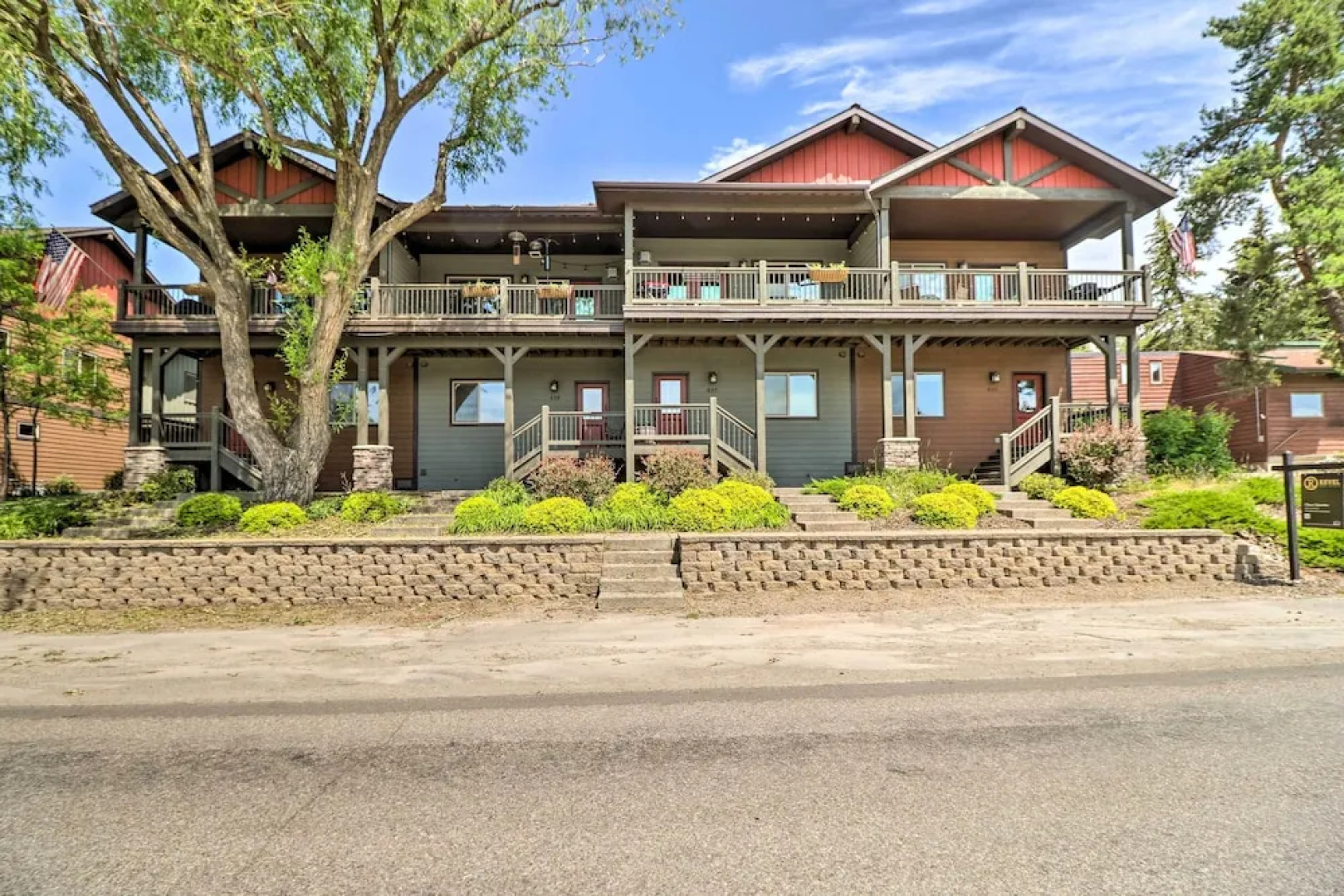 Walkable Bigfork Townhome: Fish, Hike & Ski!