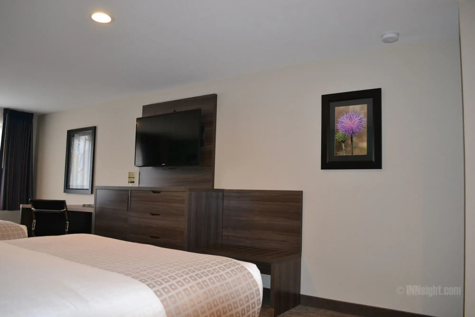 Yosemite Southgate Hotel & Suites