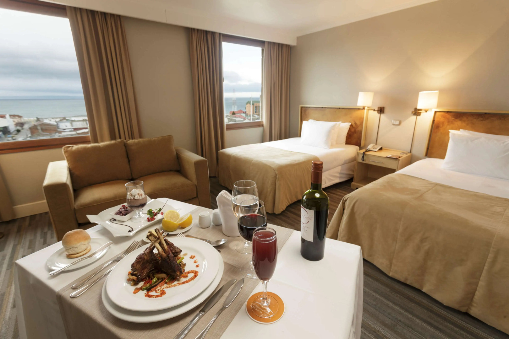 Hotel Cabo De Hornos