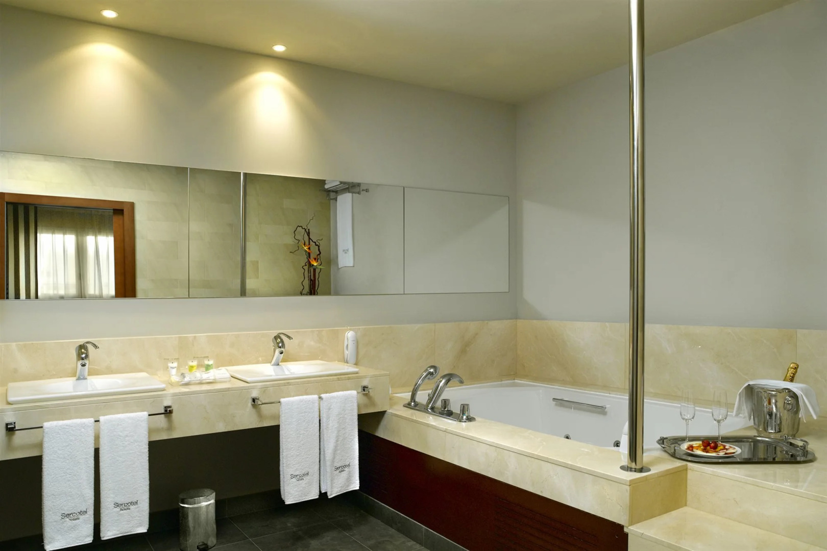 Hotel Sercotel Ciutat de Montcada