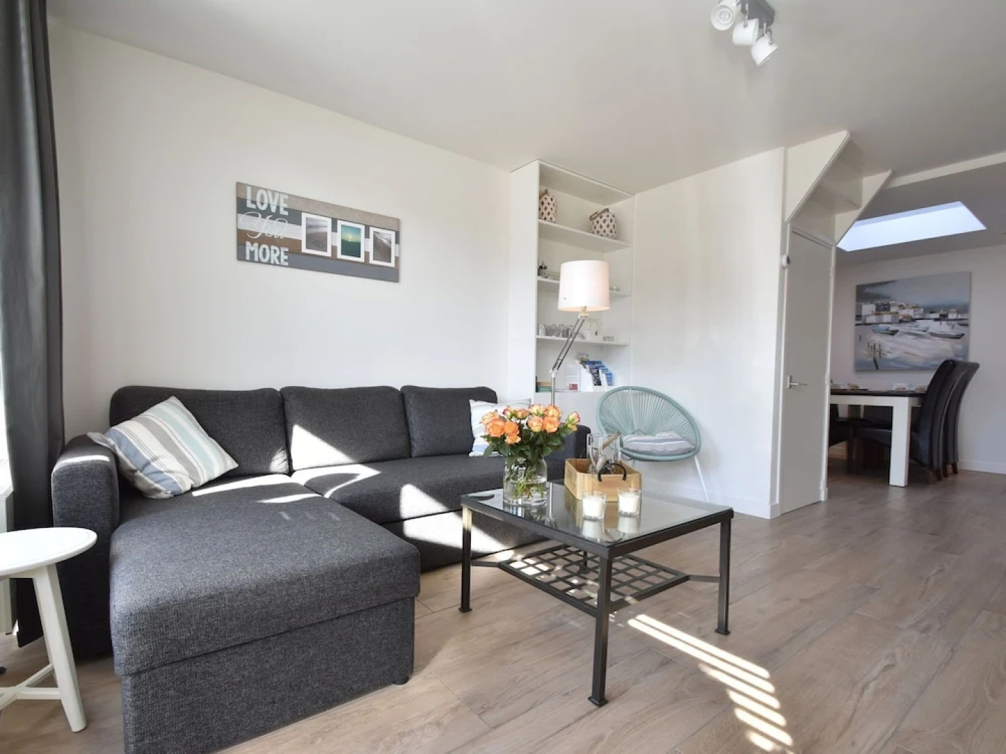 Stunning Holiday Home in Bergen aan Zee Near Beach