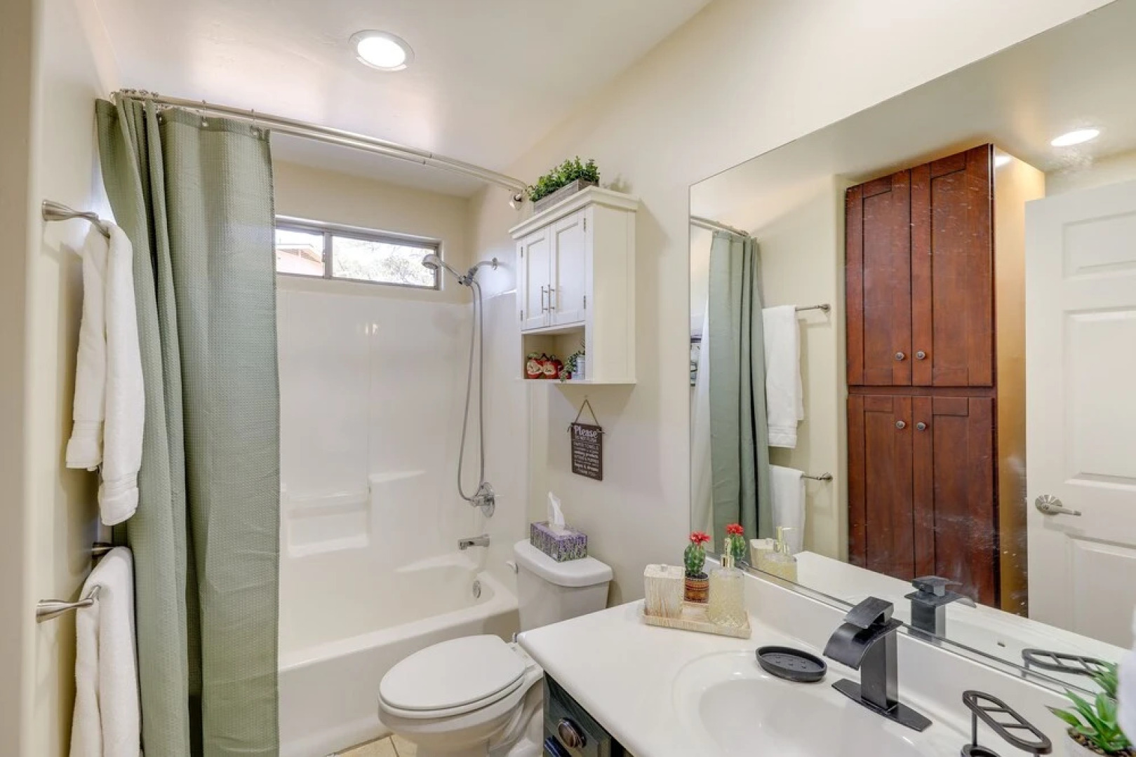 Payson Home w/ Yard, Fire Pit: 2 Mi to Downtown!