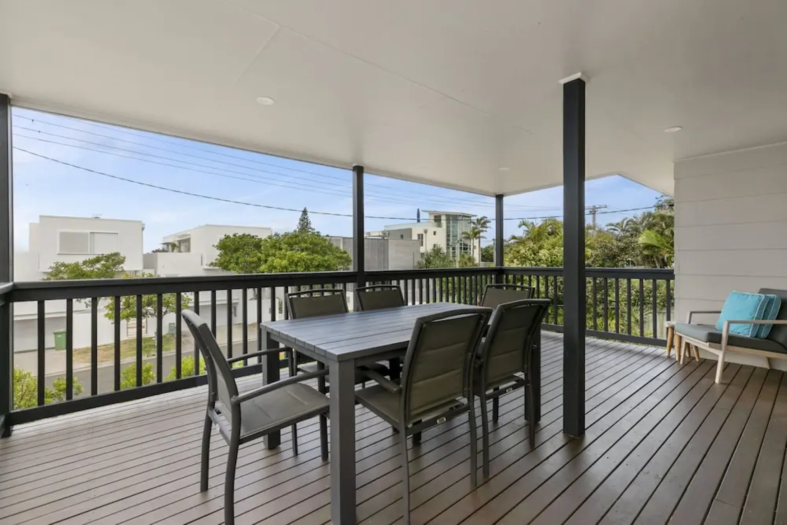 Sundance, Pet Friendly Beach House In Peregian! 59 Lorikeet Drive