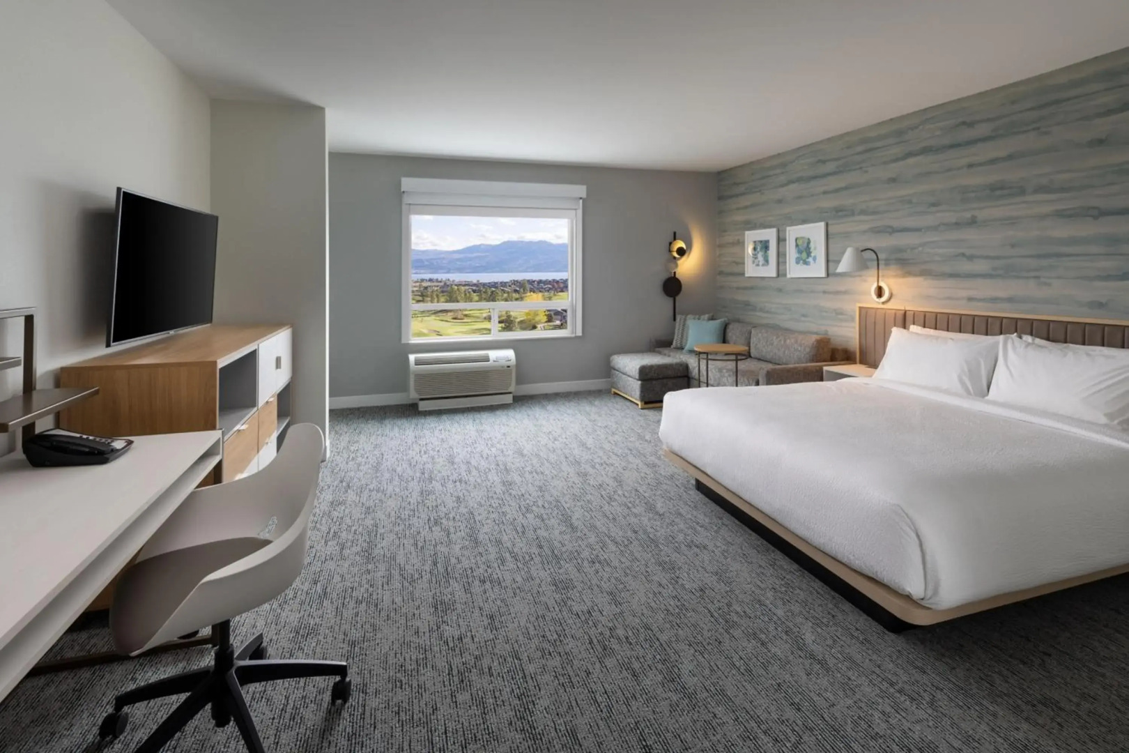TownePlace Suites by Marriott West Kelowna