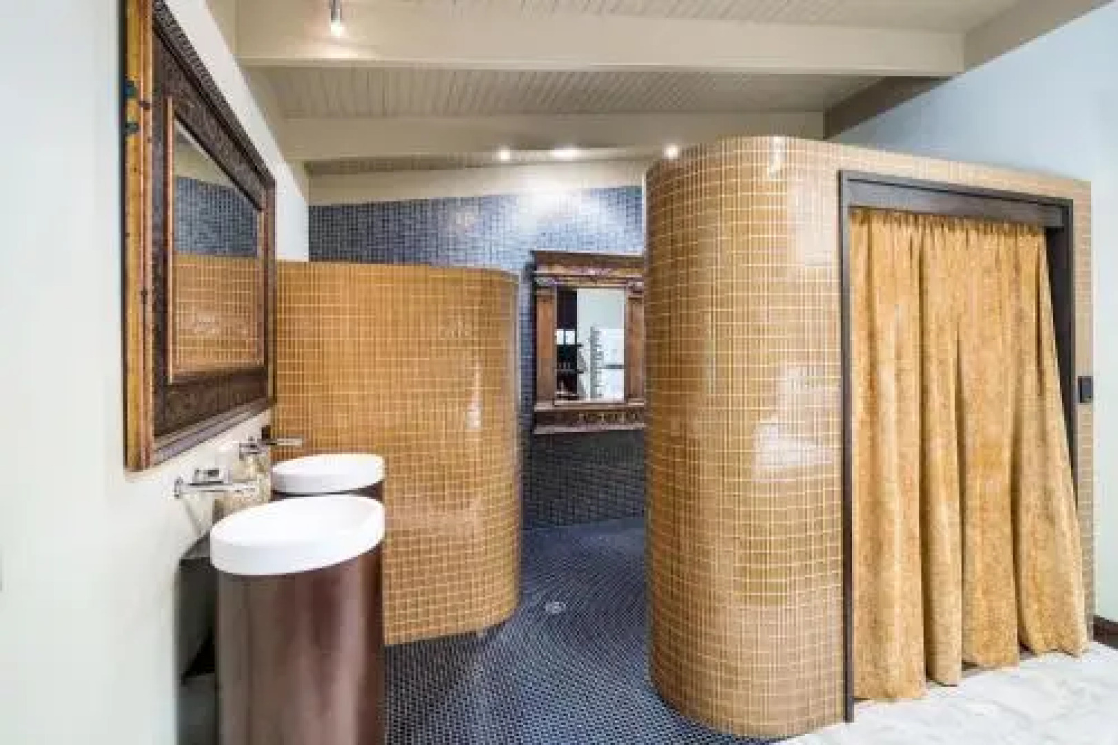 Trinity Beach Palace