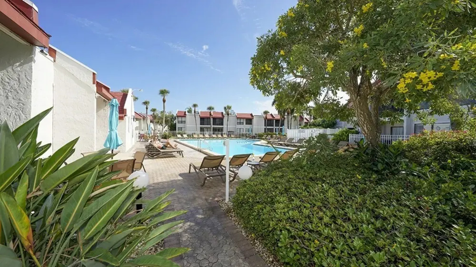 Runaway Bay Resort by BBG