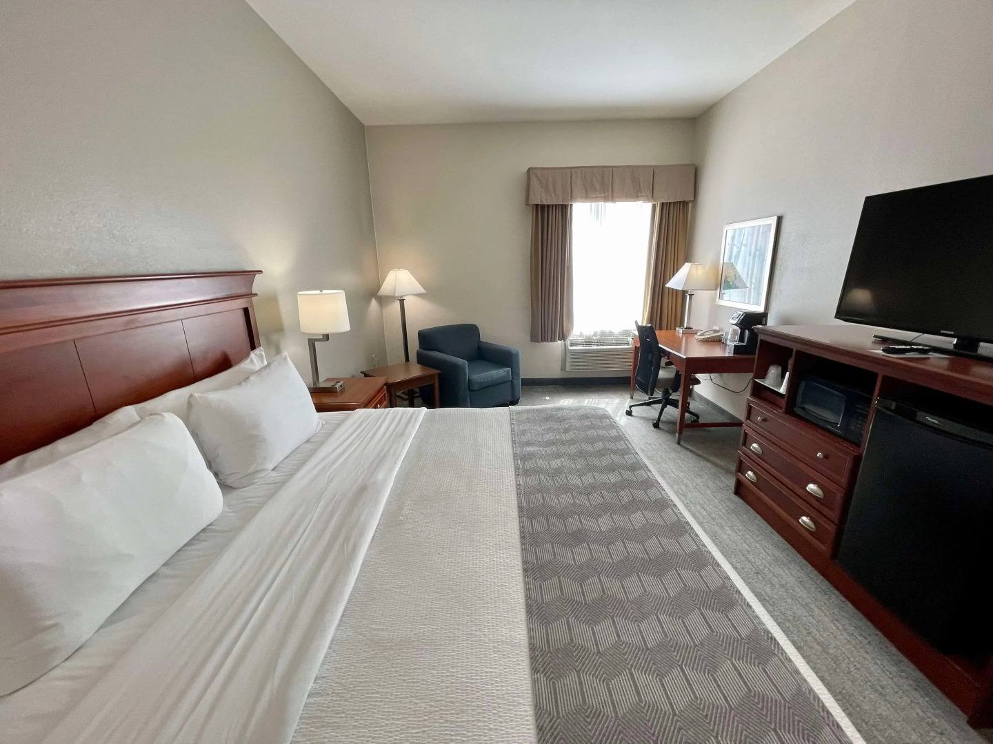 Best Western Plus Executive Hotel & Suites