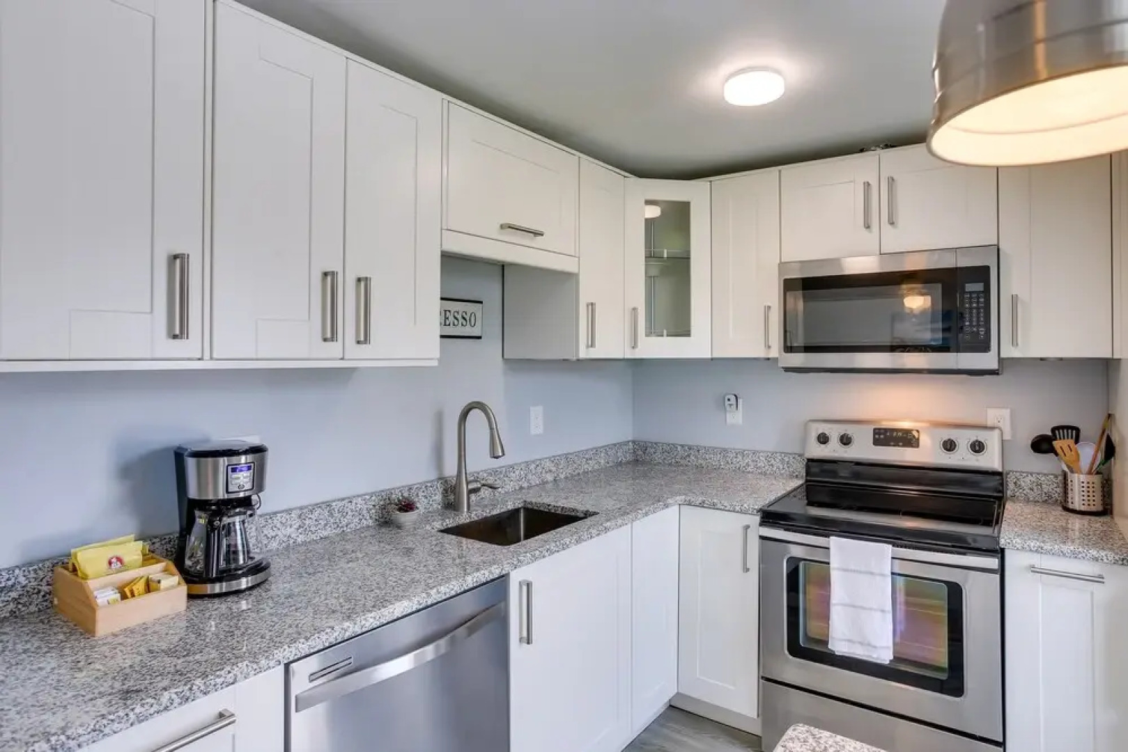 Brigantine Home w/ Outdoor Dining, Near Beaches!